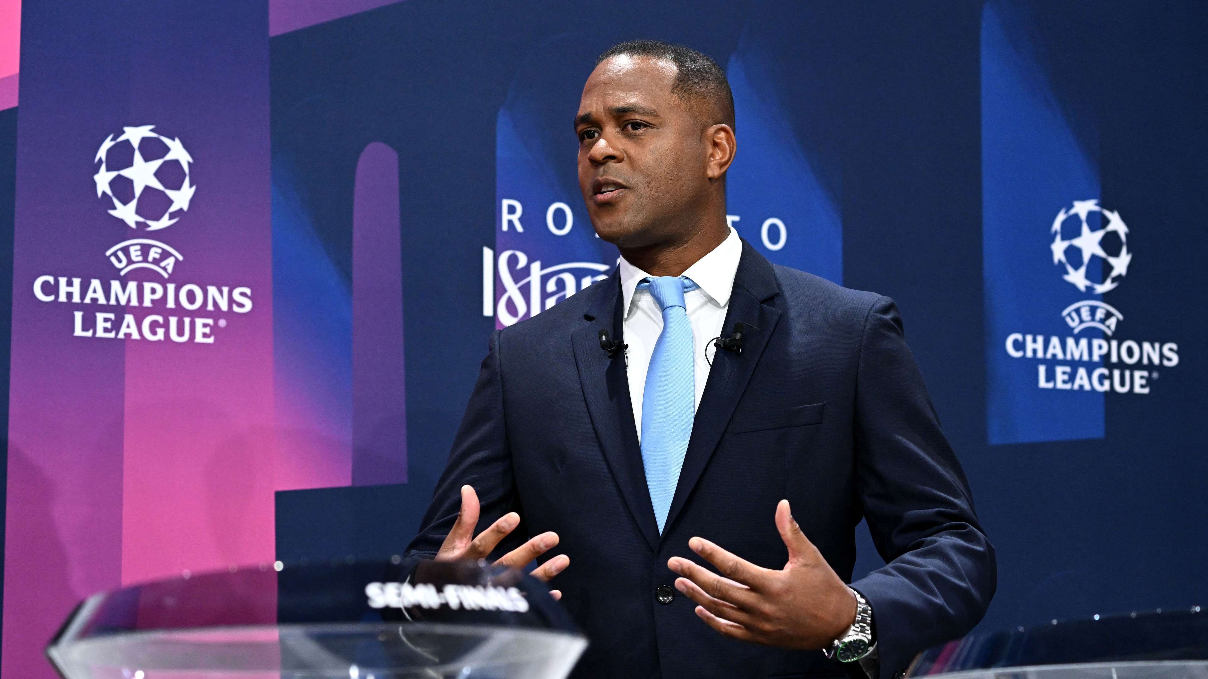 In his interview with Koora, Kluivert predicts the winners of El Clásico and the Champions League  