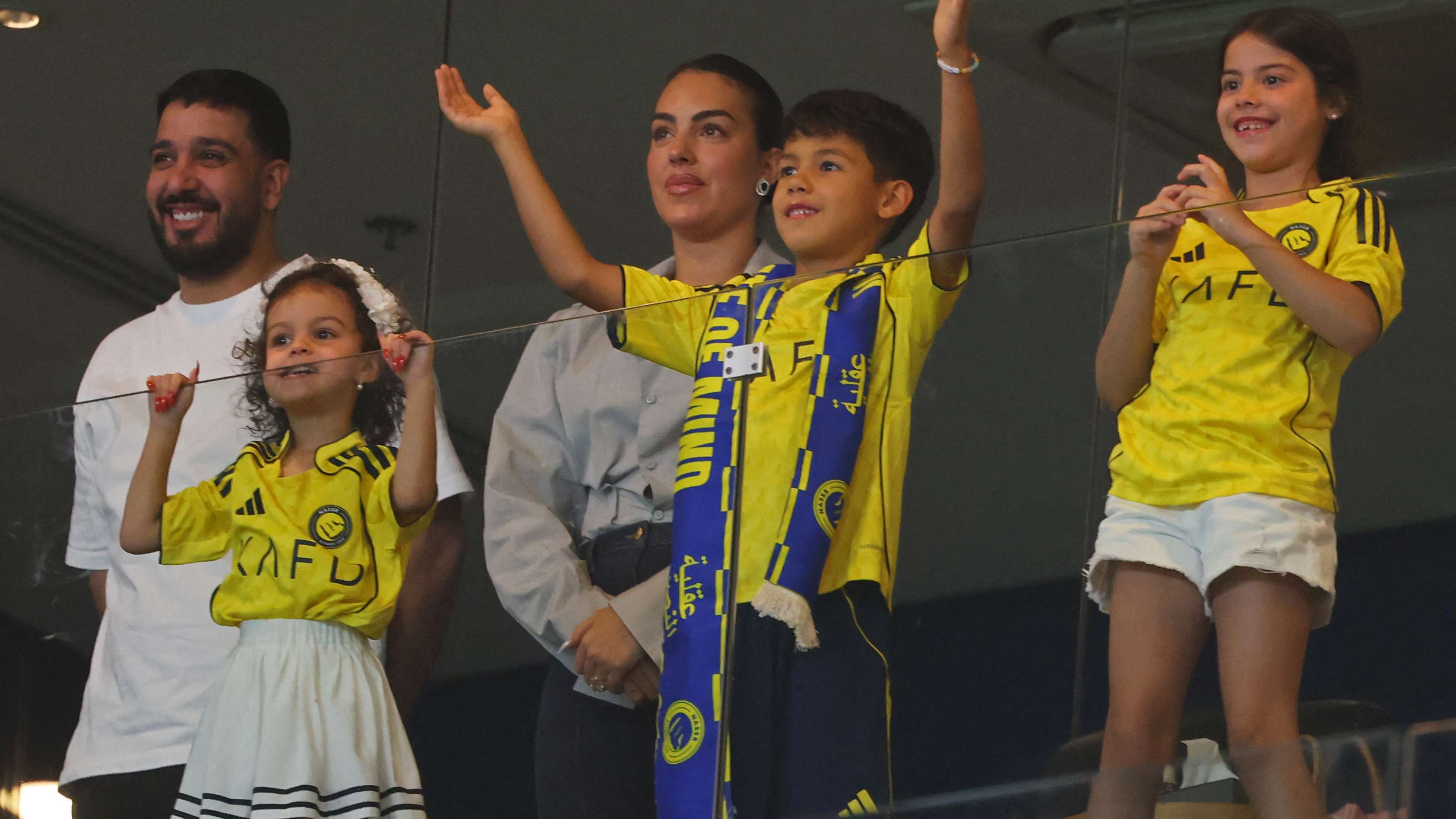 🎥 | 'Like dad' - Ronaldo’s son scores long-range free-kick  