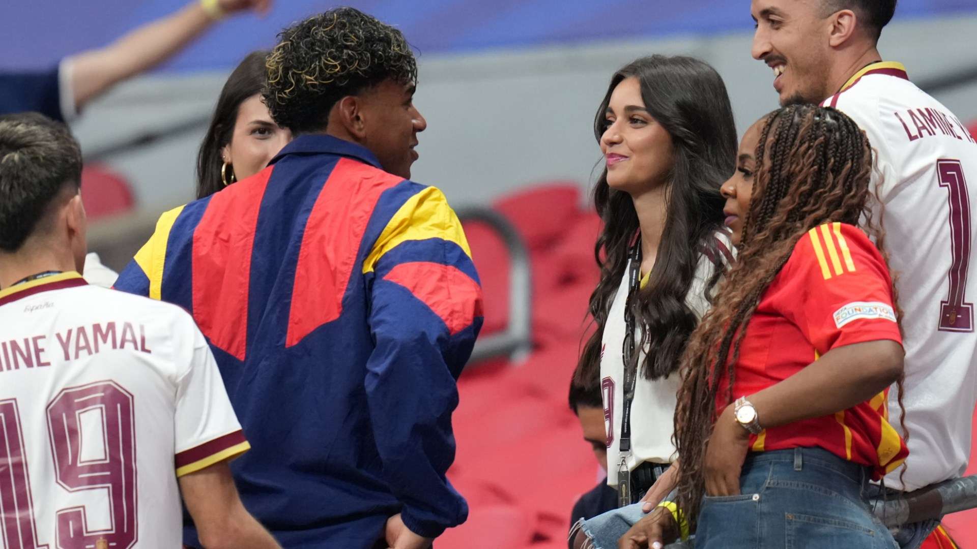 Yamal consoled by Garcia after shock Spain draw  