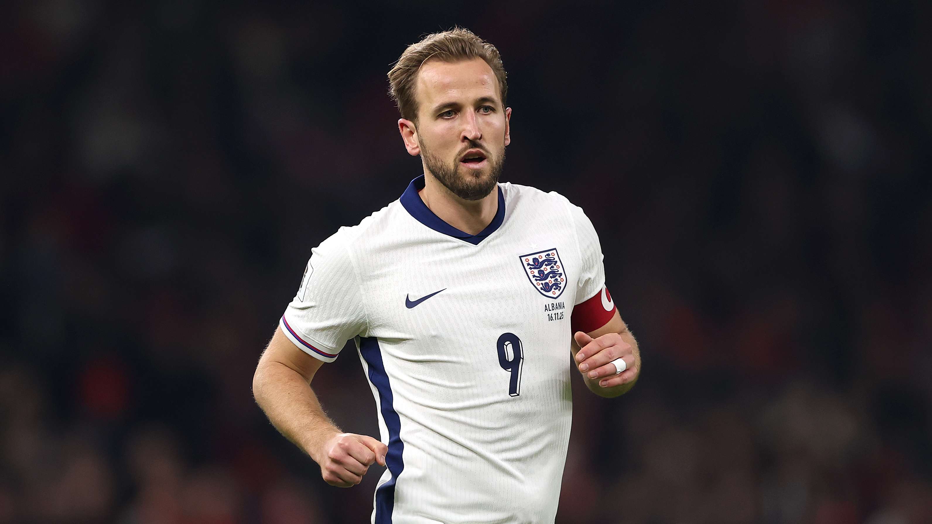 Keane warns Kane to 'be sensible' over England tactics  