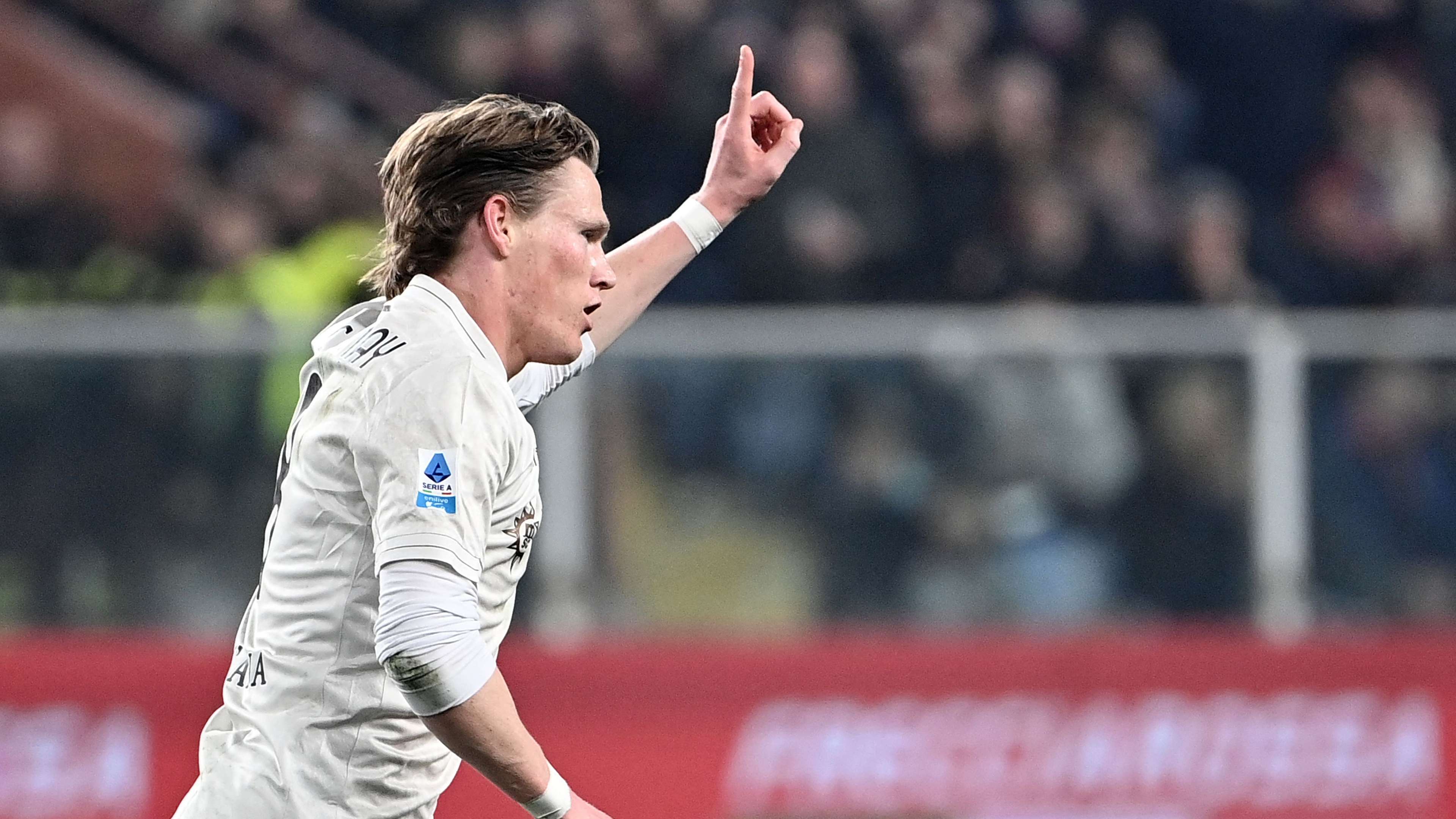 McTominay explains new-found fashion sense & love of long hair  