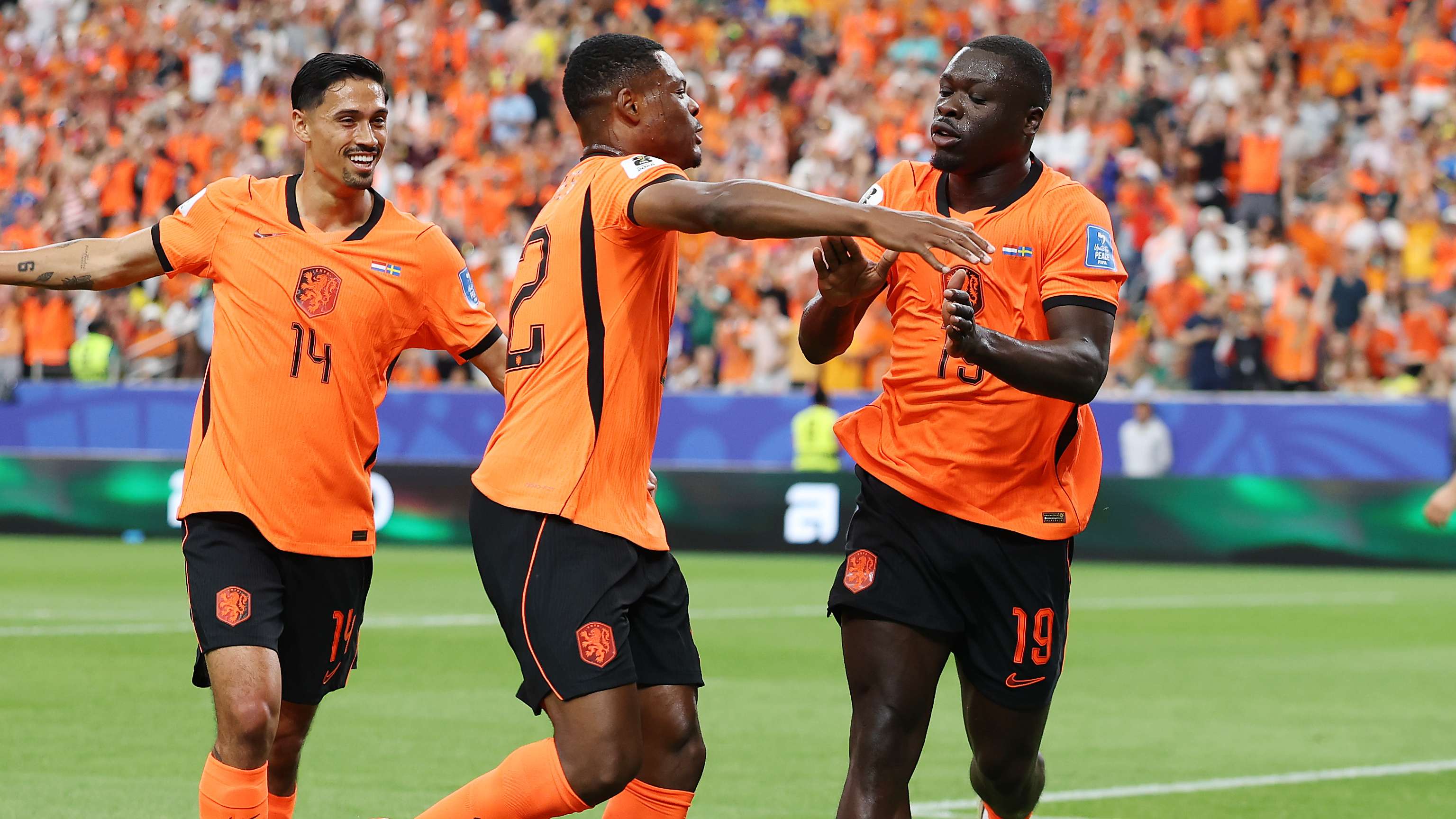 Koeman critiques Dutch despite five-star Sweden win  
