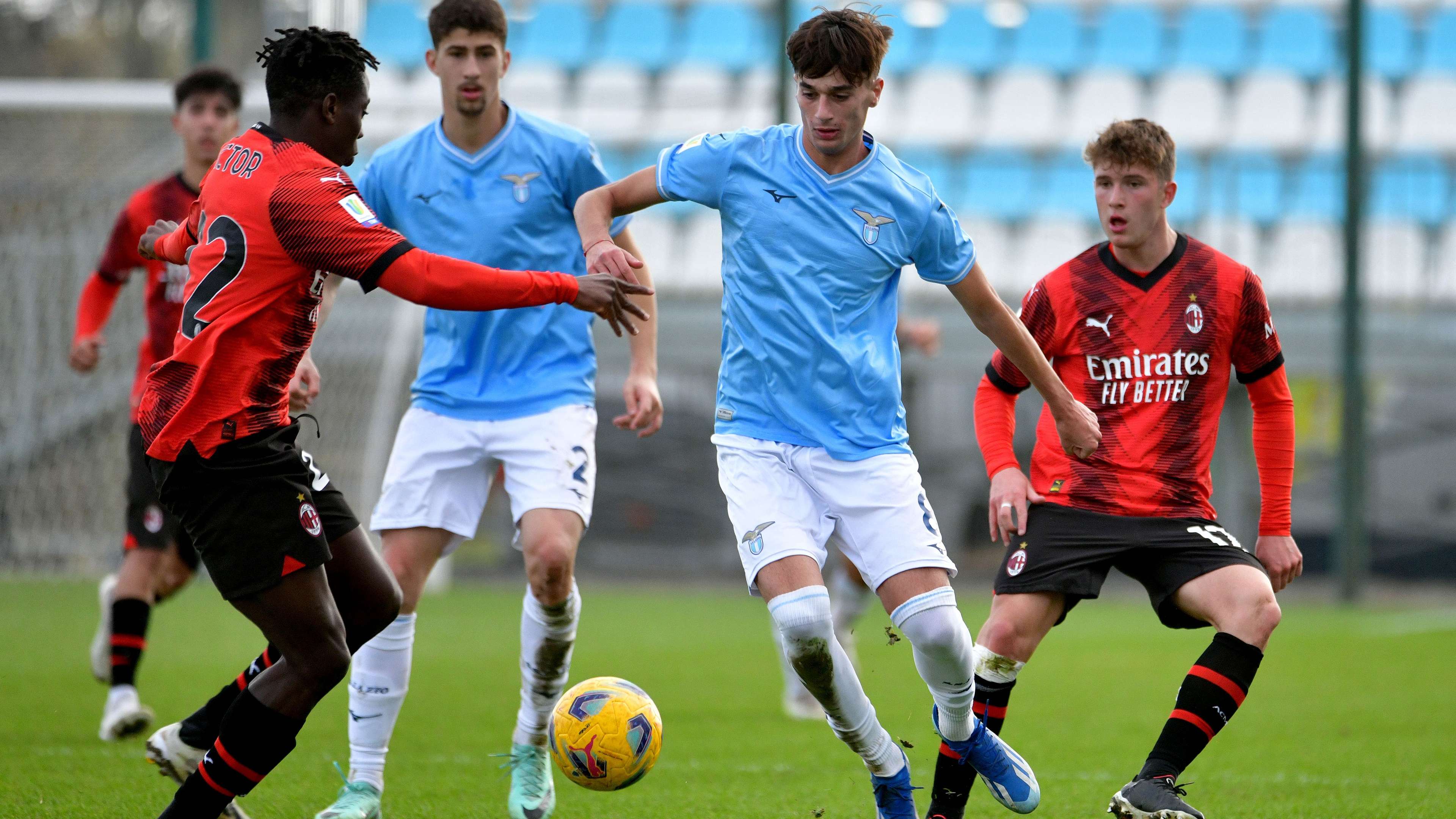Milan, Pescara have asked for three players  