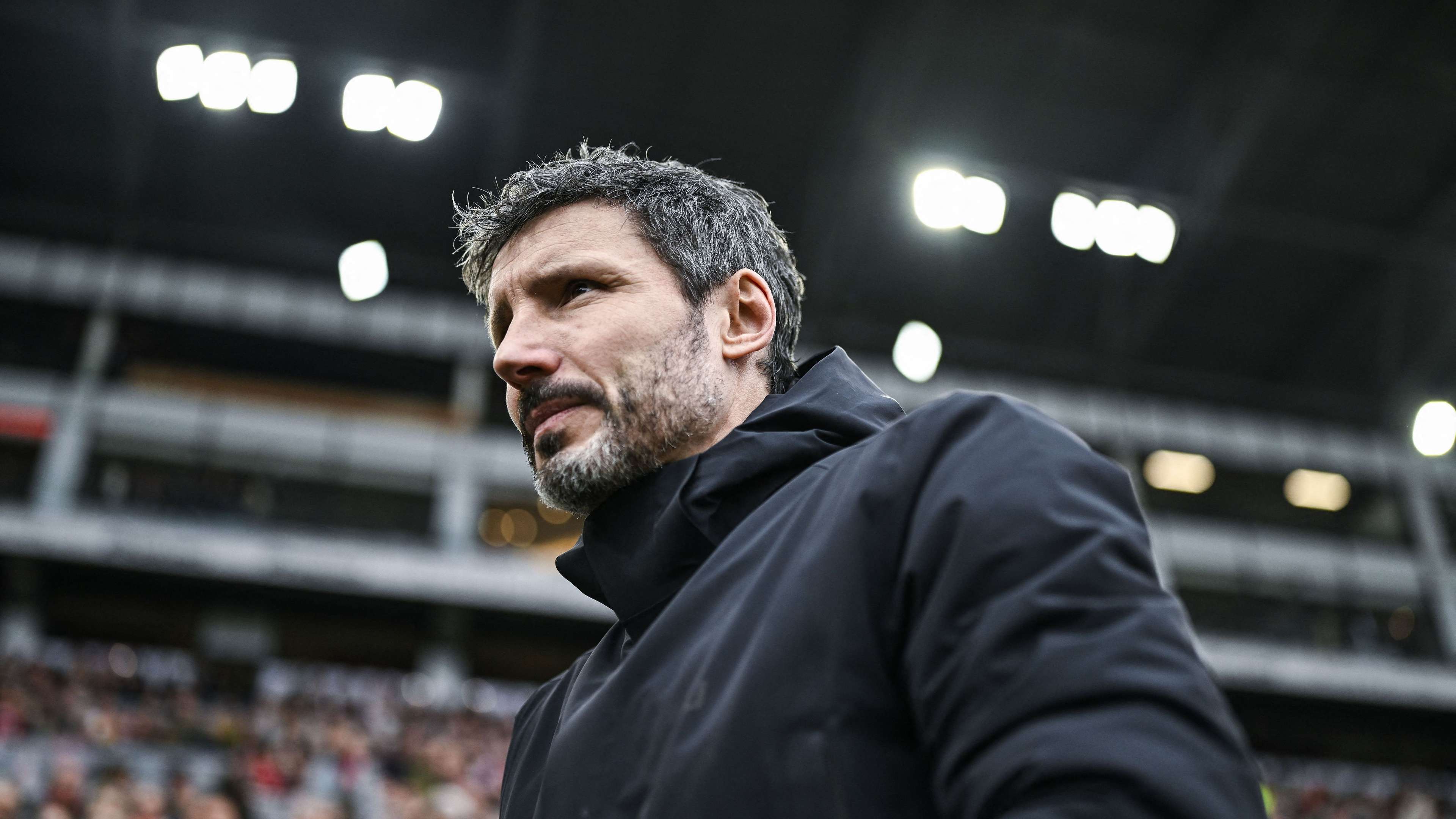 Belgian fans already draw unanimous conclusion about national coach Mark van Bommel  