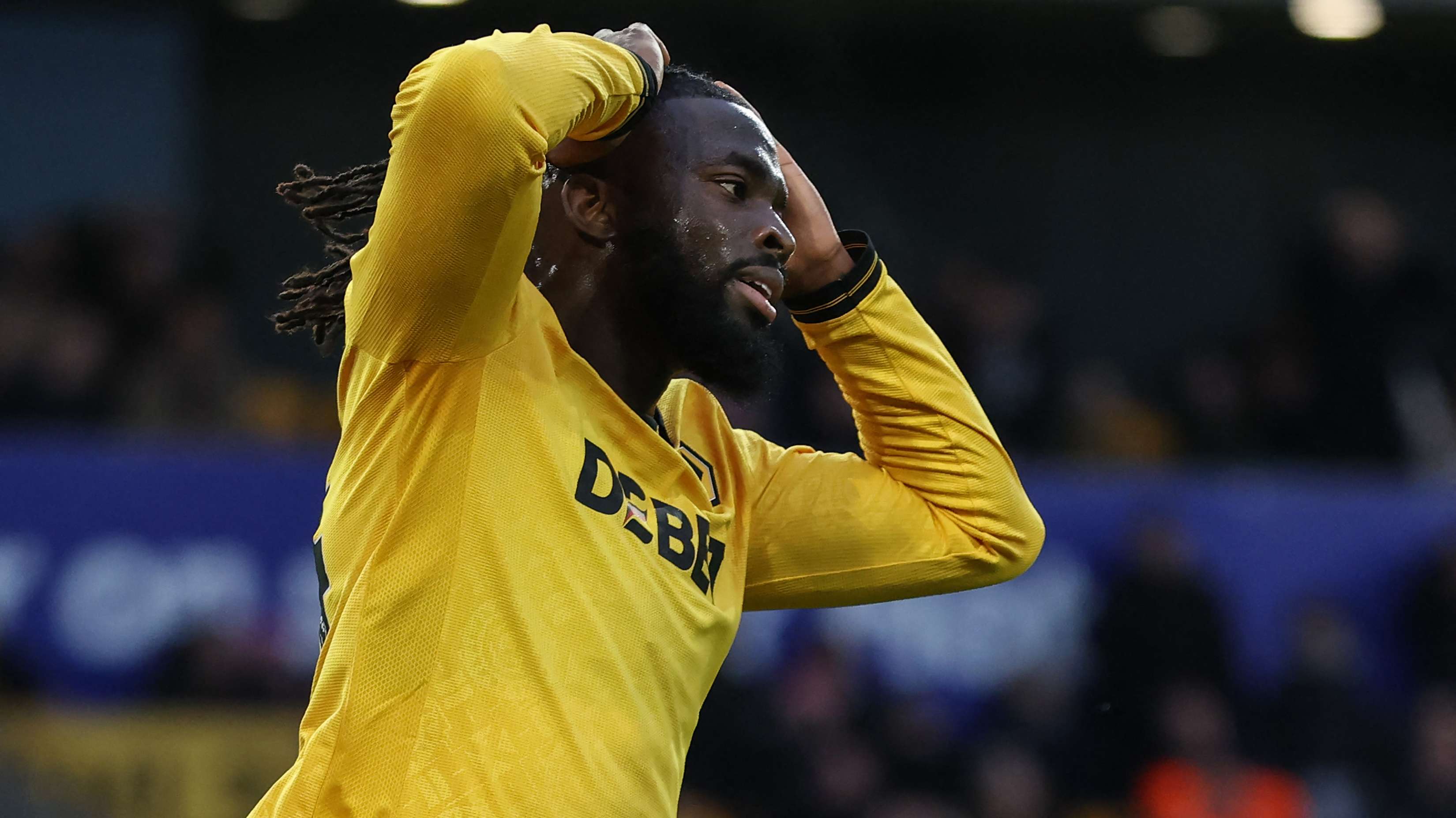 Ajax must sweat over applying for a work permit for Tolu Arokodare  