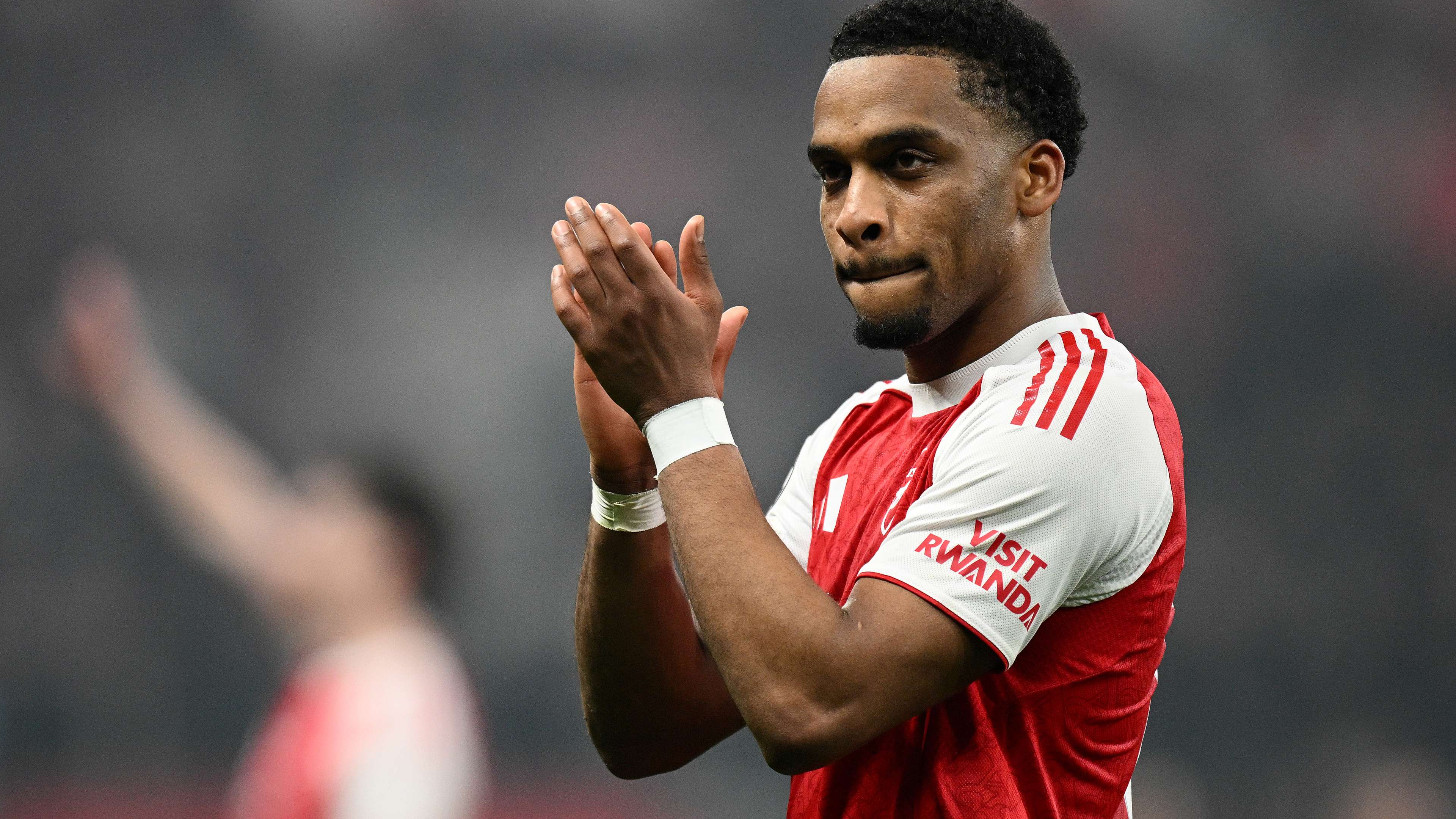 Timber leaves Arsenal camp for recovery  