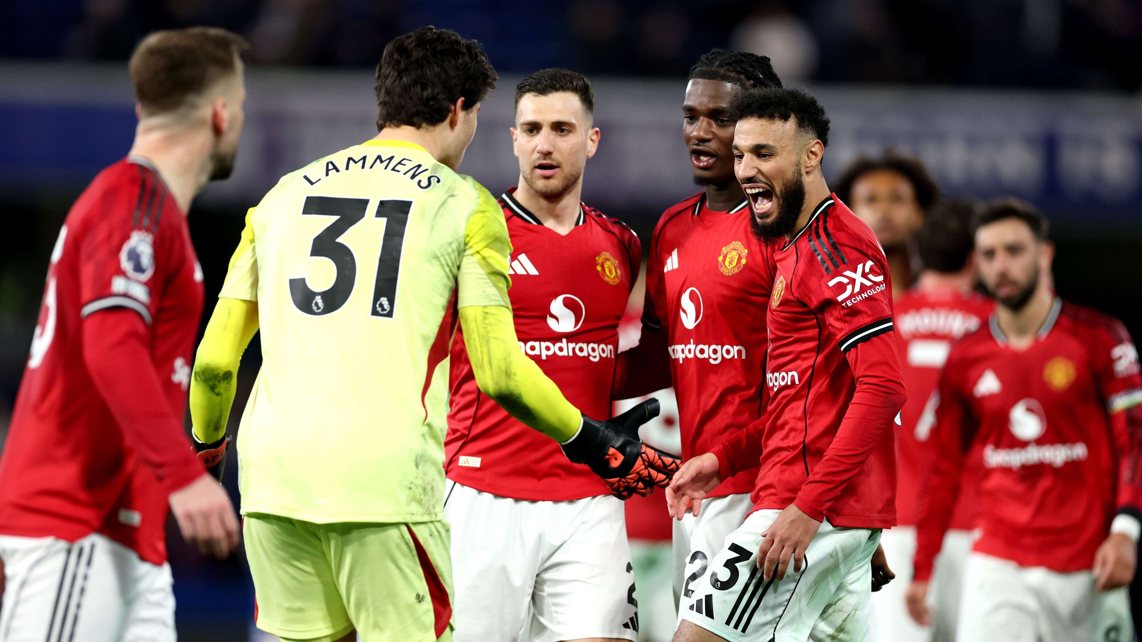 Mazraoui or Dalot? Ferdinand: this is what I would do if I were in Carrick's place  