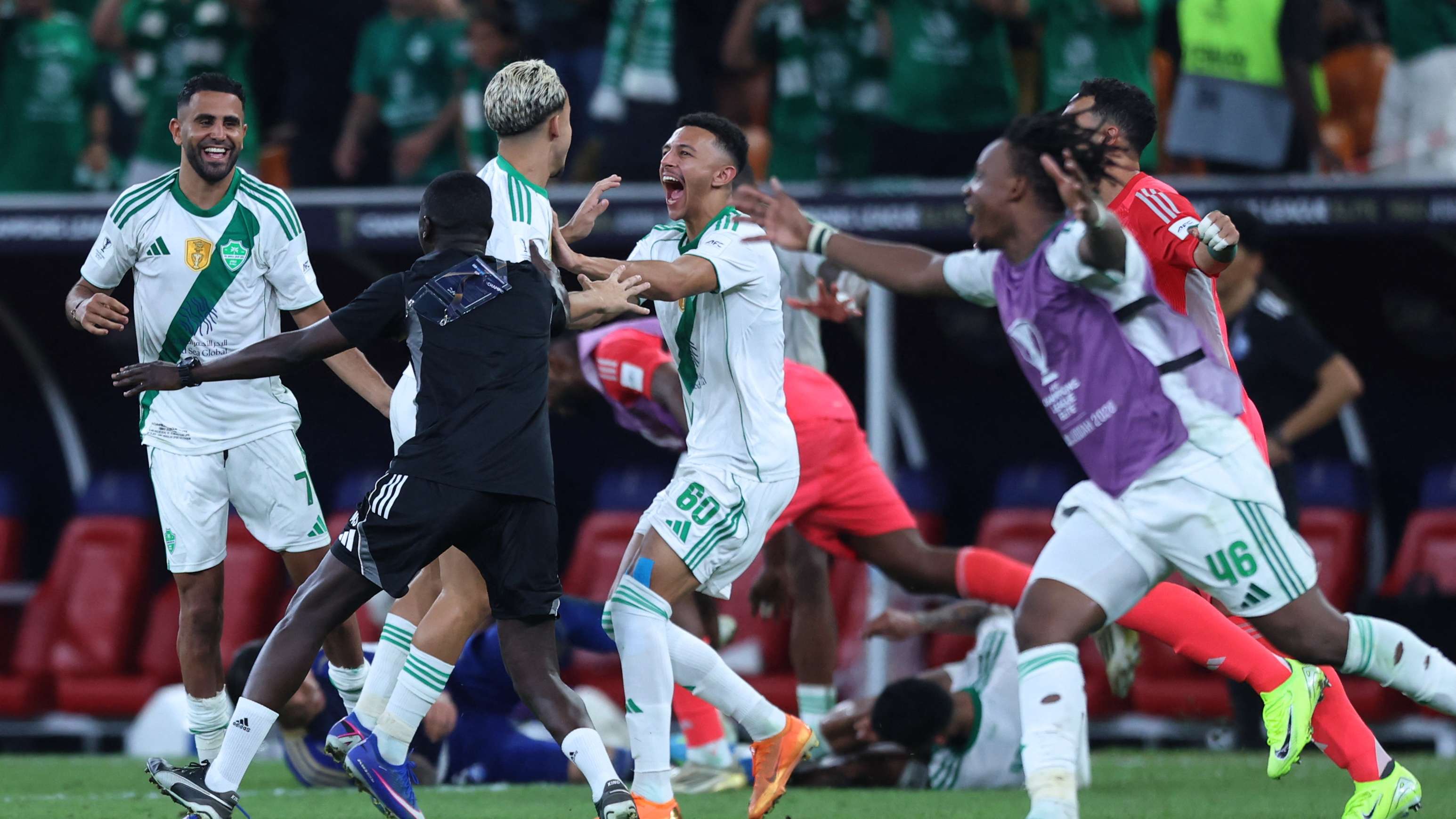 After the 27-minute season: Al-Ahli Saudi player requests departure  
