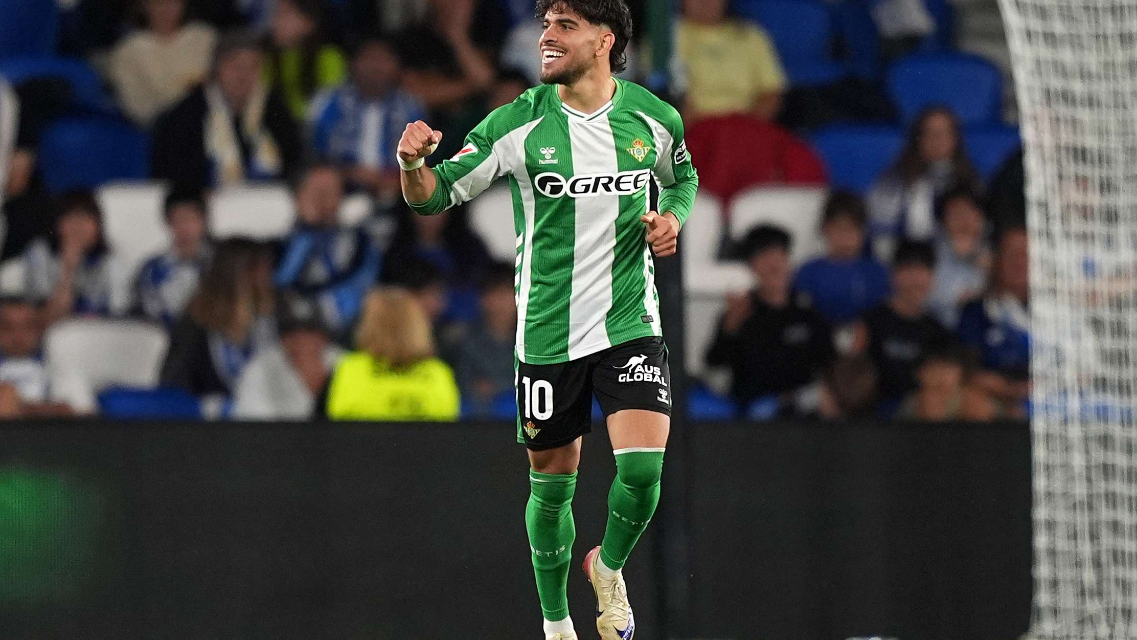 He has started learning English: Betis settle on their plan regarding El Zalzouli  