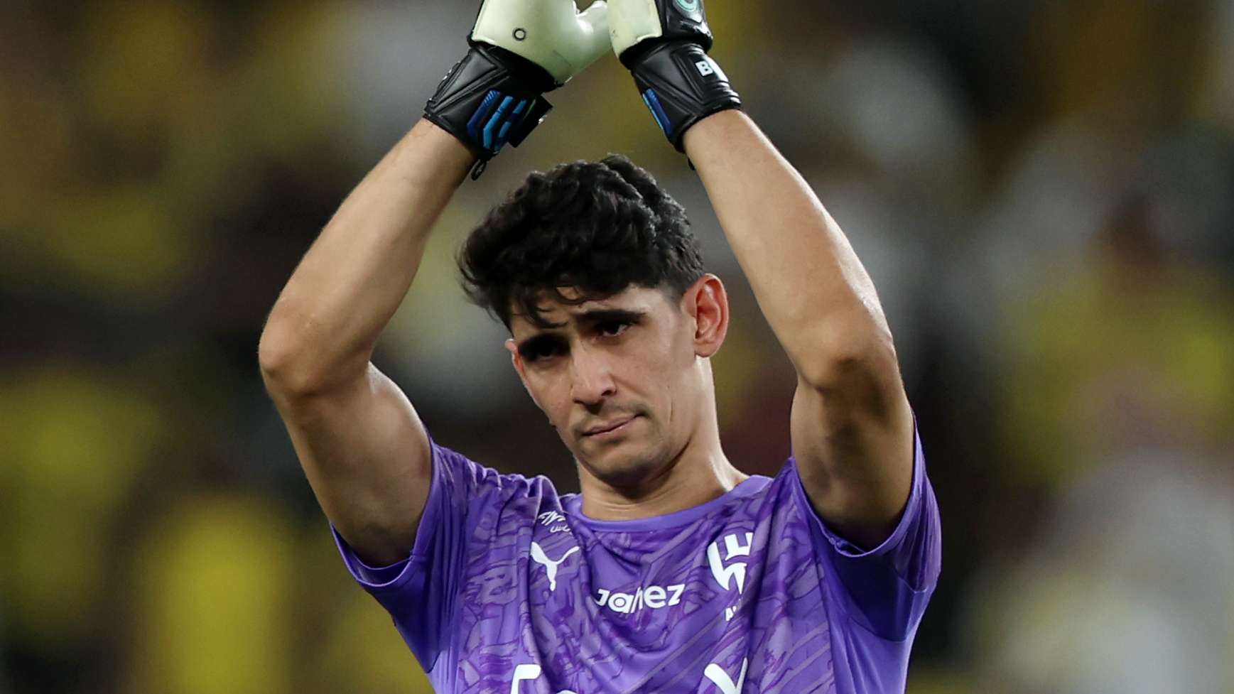 Bono rejects a 'bit-part role' at Al-Hilal  