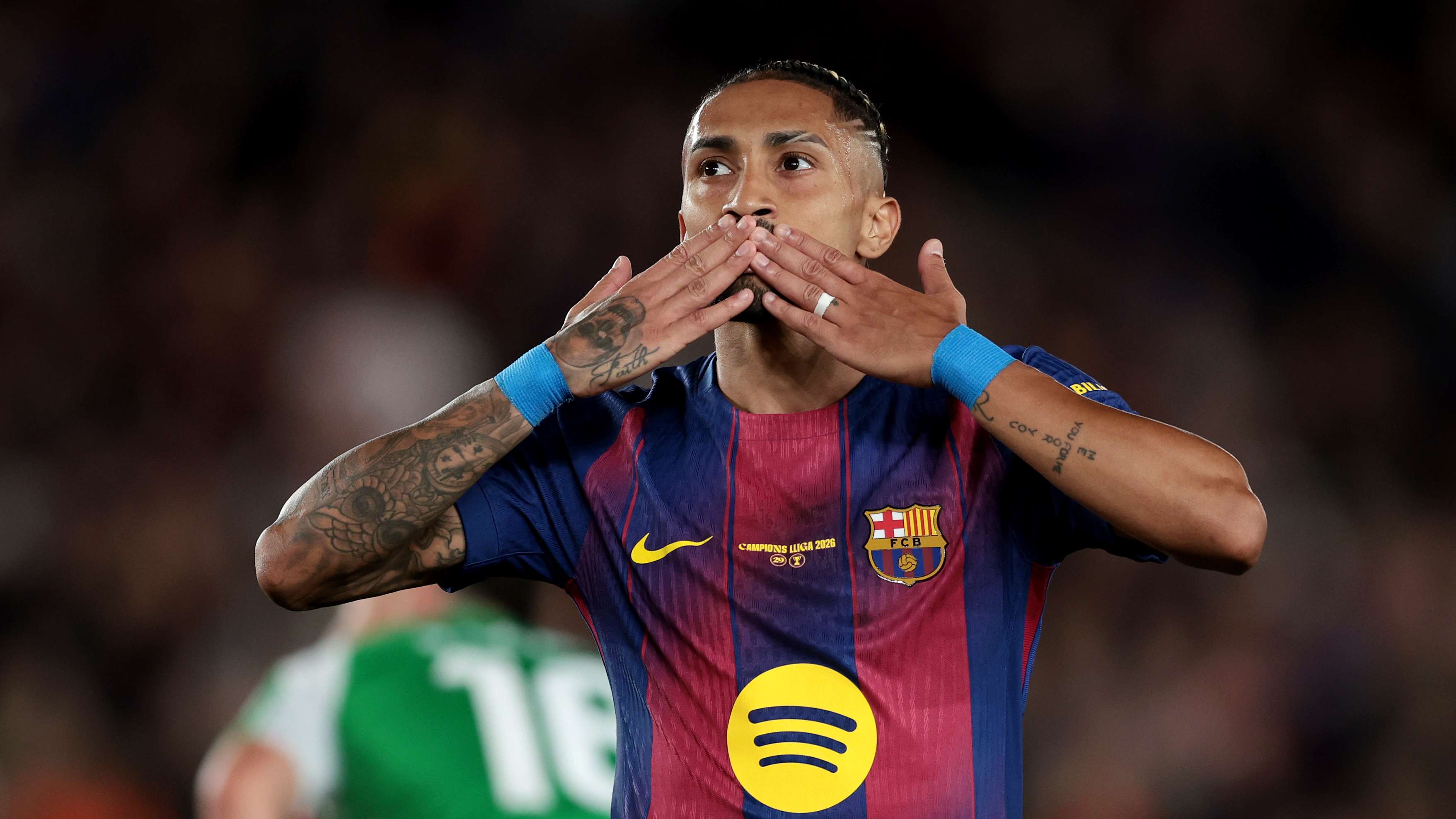 Fourth international: Raphinha arrives at Barcelona's camp in England  