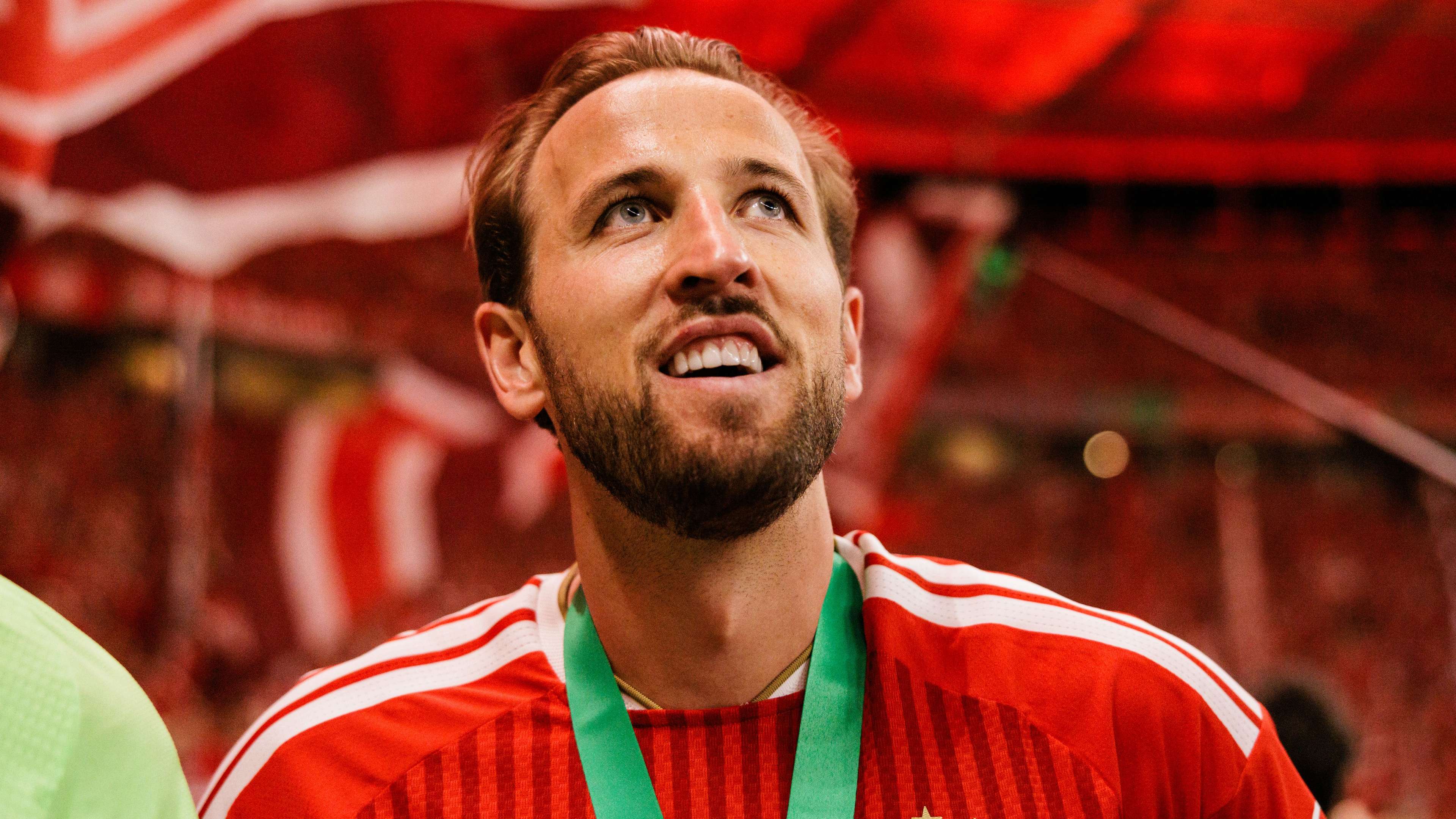 Kane and Bayern to begin talks over new contract  