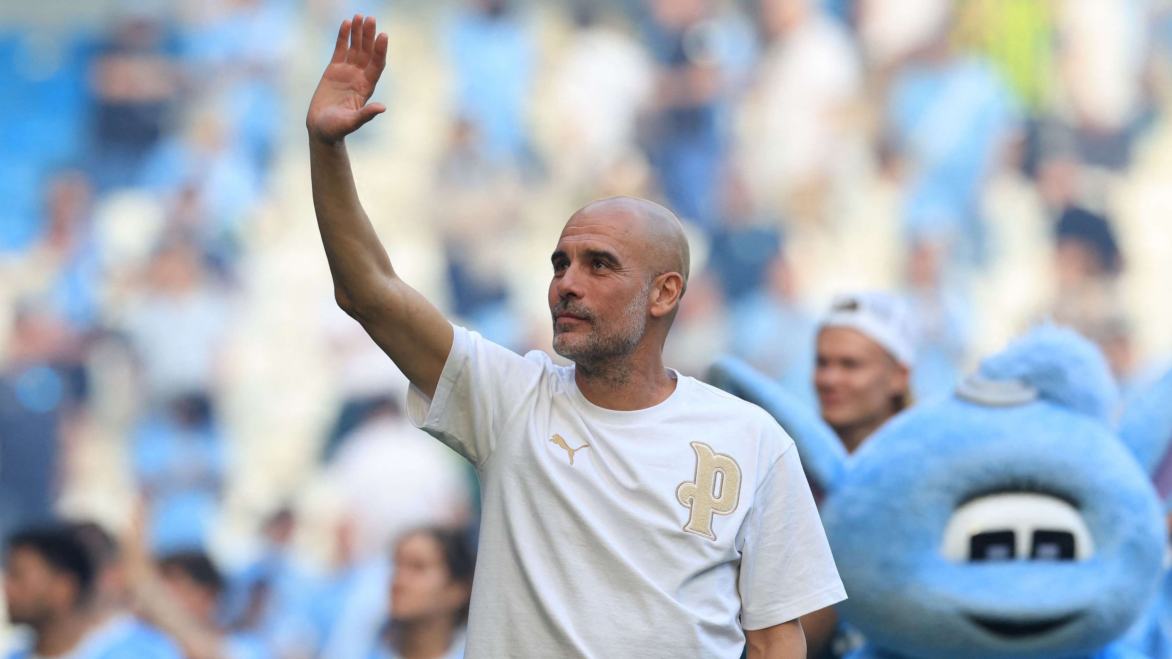 From his whistle to his incense: Manchester City puts Guardiola's belongings up for sale  