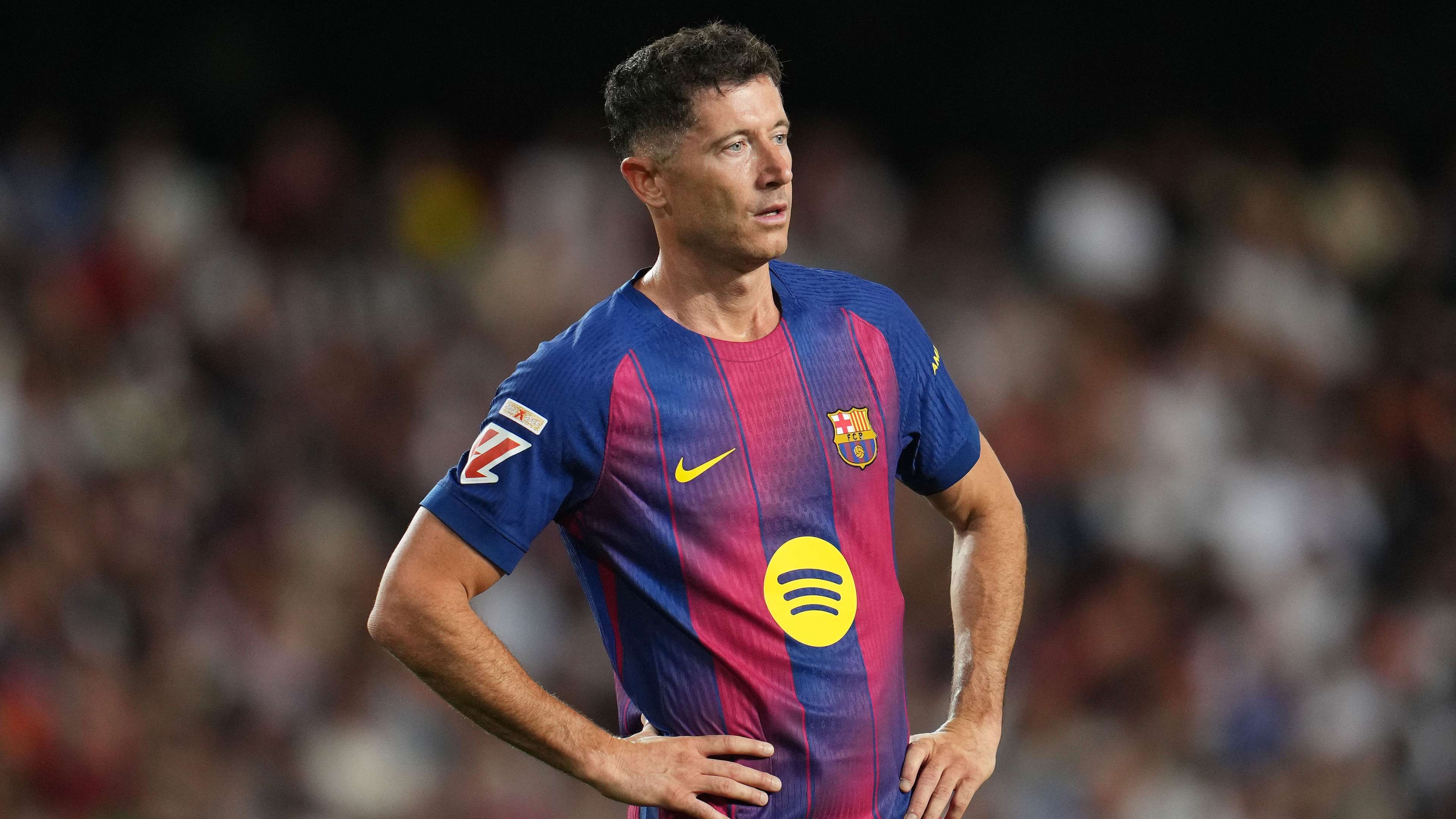Lewandowski joins Fire as wife expresses fear  