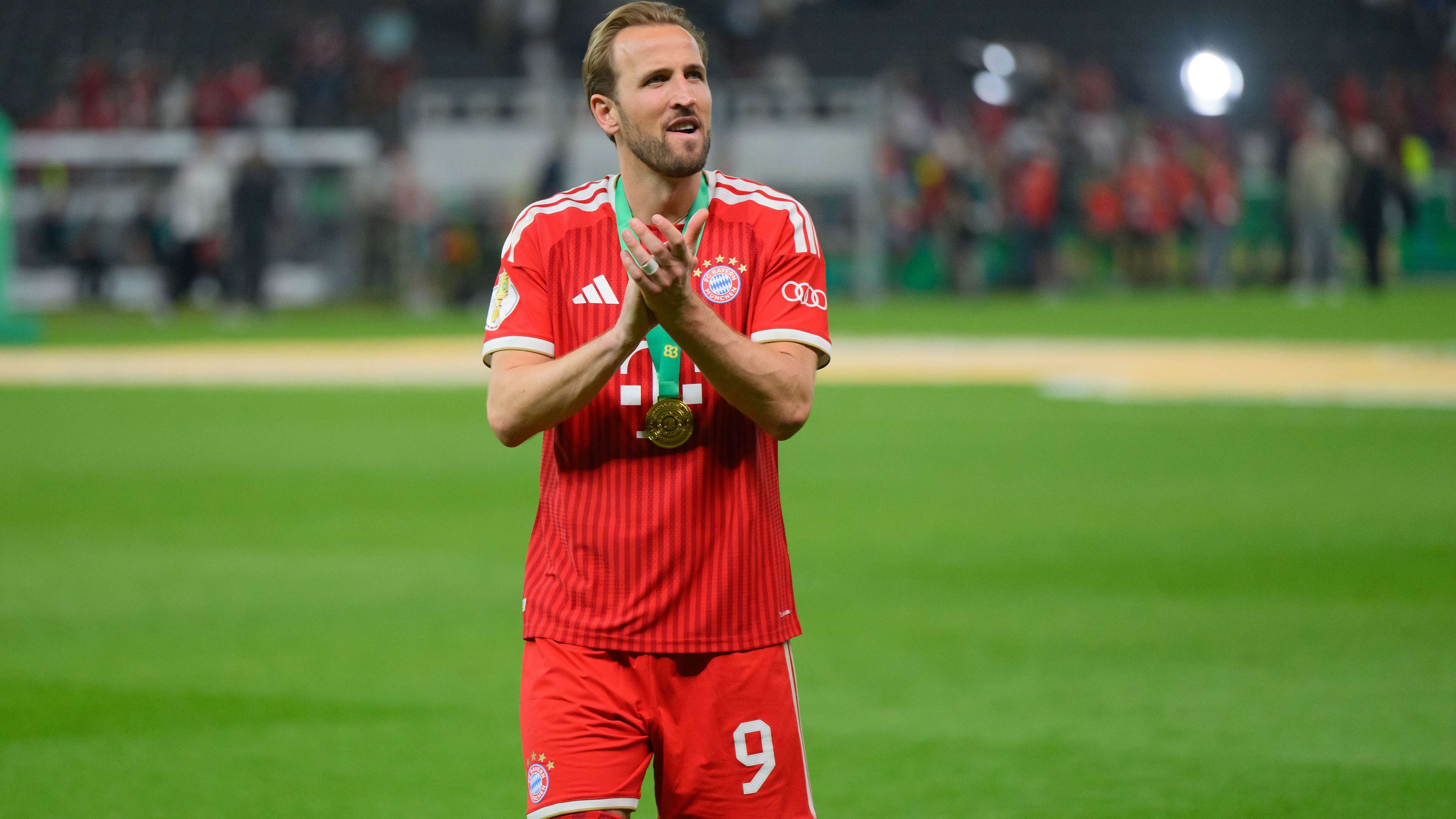 Kane ‘very keen’ to sign new Bayern deal  