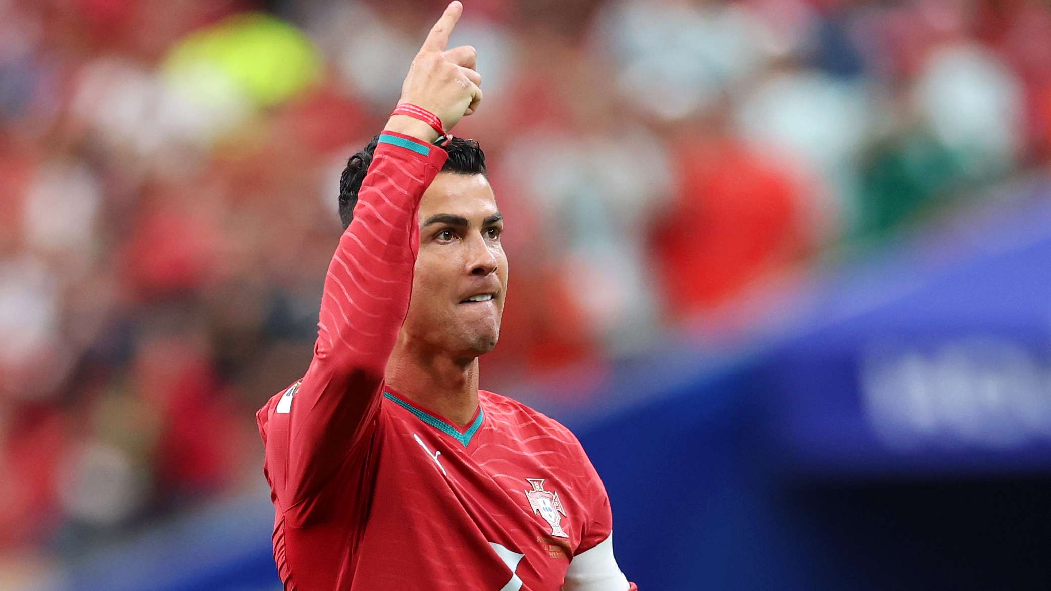 Ronaldo set to star in new TV series about British football alongside Henry  