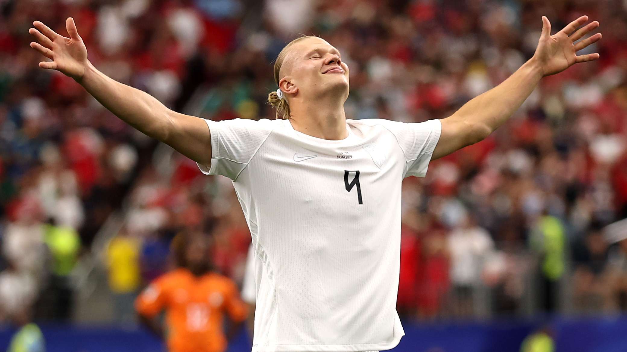 Who can stop Haaland? Ex-England star names 'best man' to silence Norway star  