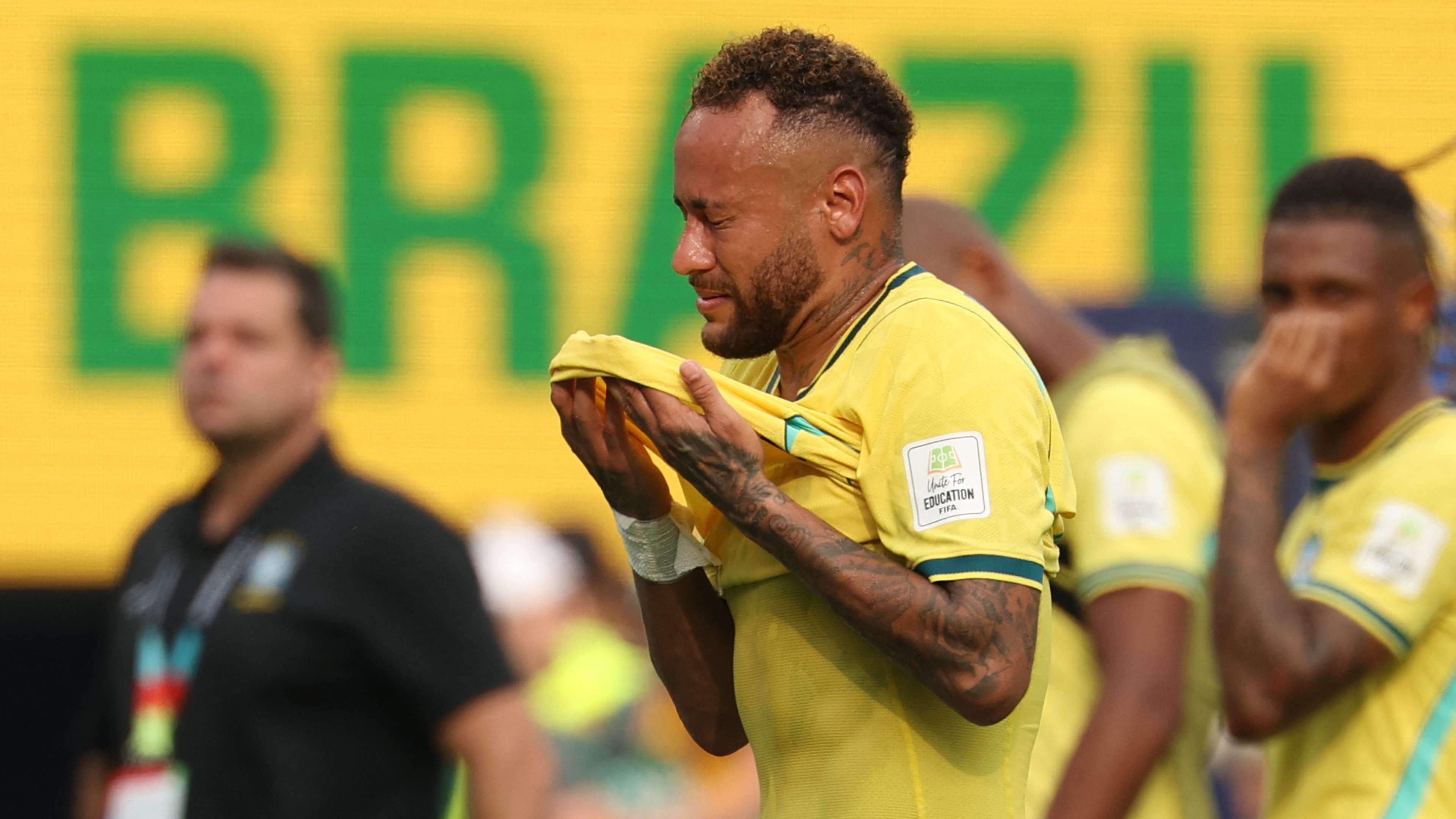 ‘It’s over’ - Tearful Neymar announces international retirement  