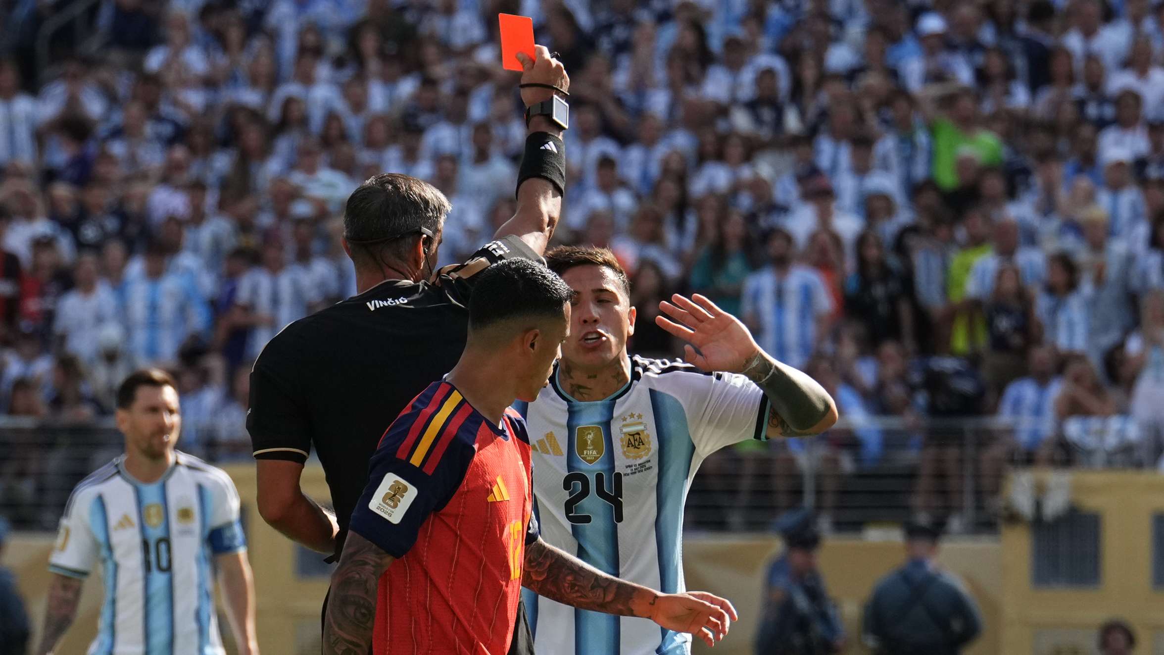 President of Argentina: people are jealous of us, and we have been affected by refereeing errors  
