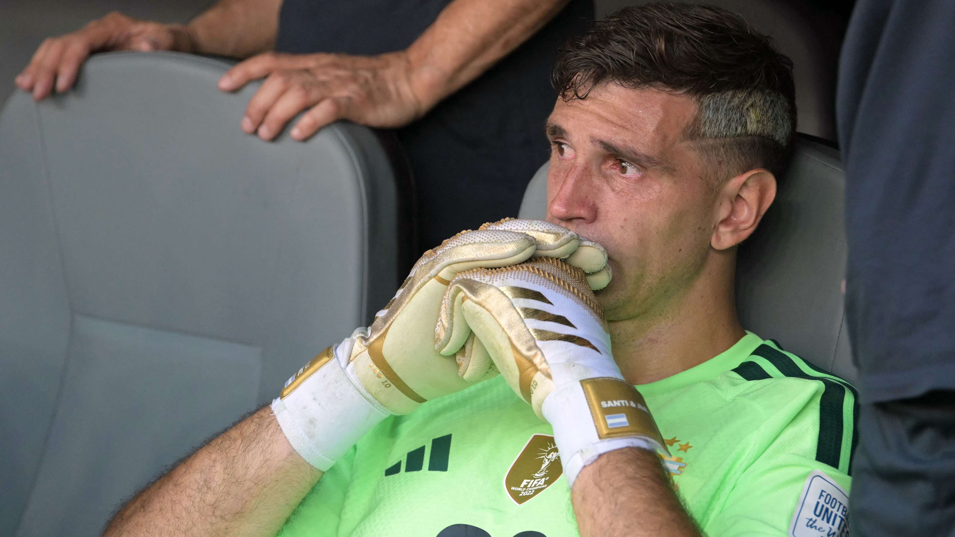'I'm so sorry' - Martinez considering Argentina retirement after World Cup final loss  