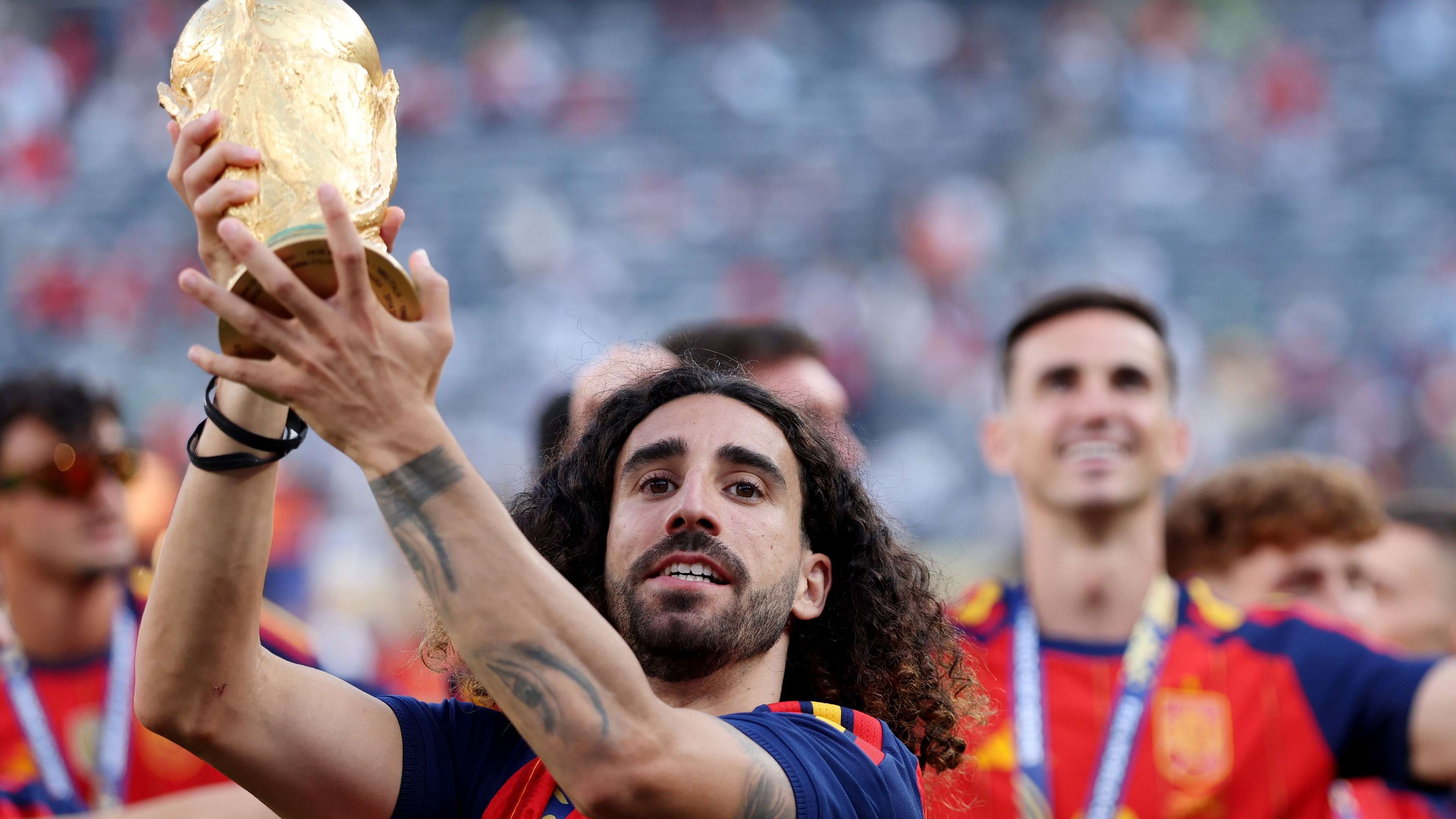 Cucurella beats Spain's stars: the first to fulfil his World Cup title promise  