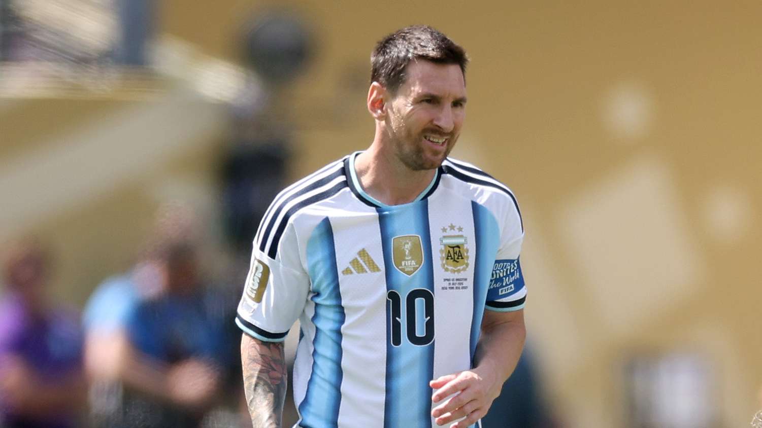 📽️ | Messi makes first public appearance since World Cup final  