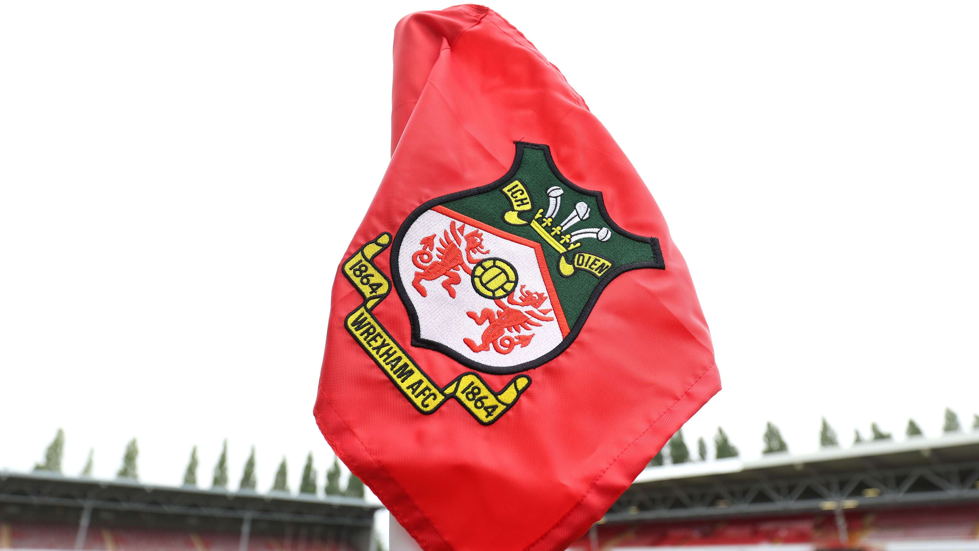 Wrexham to sign Newcastle director  