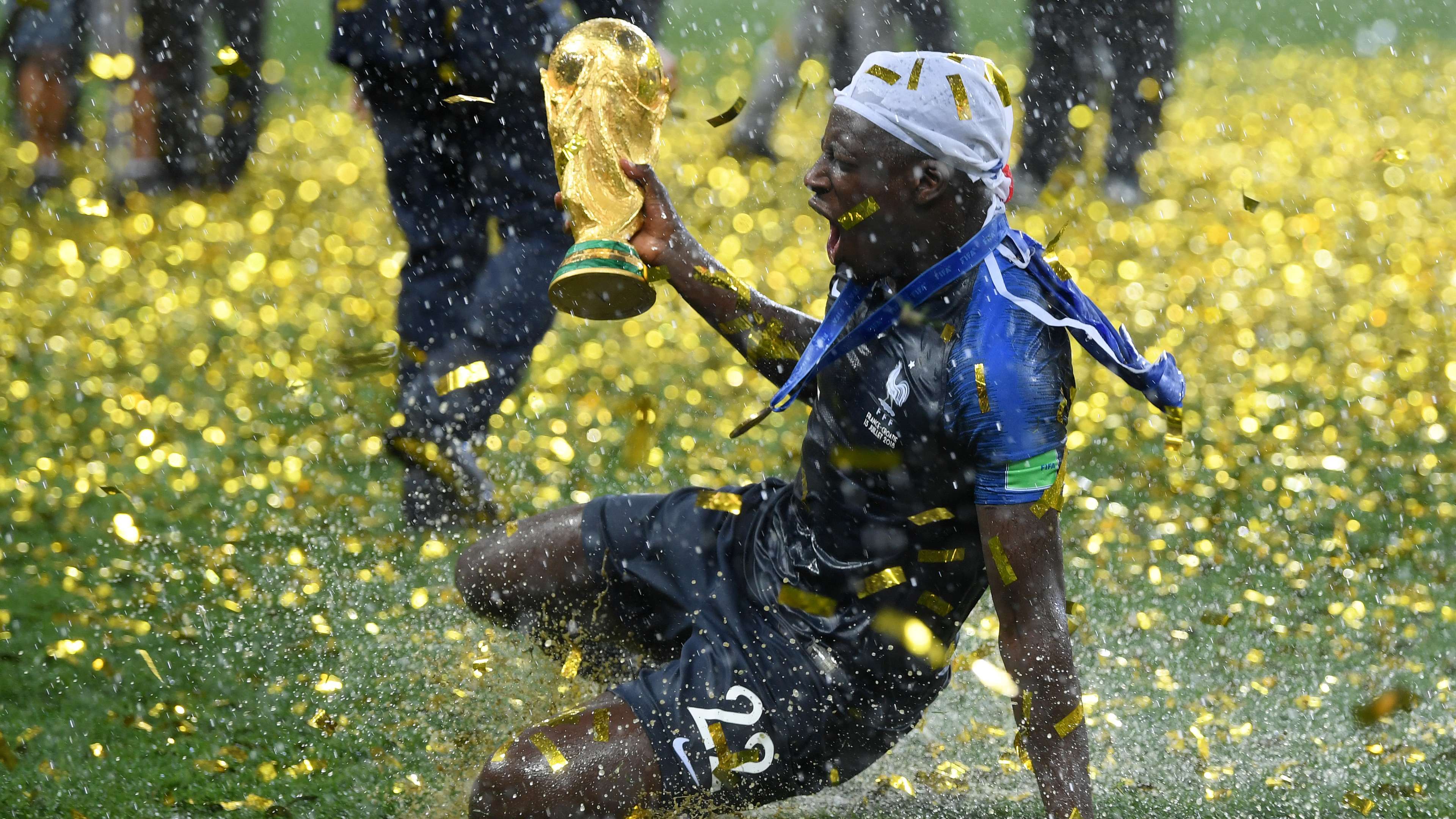 Selling the 2018 World Cup trophy at public auction: Mendy gives up glory for 54,000 euros  