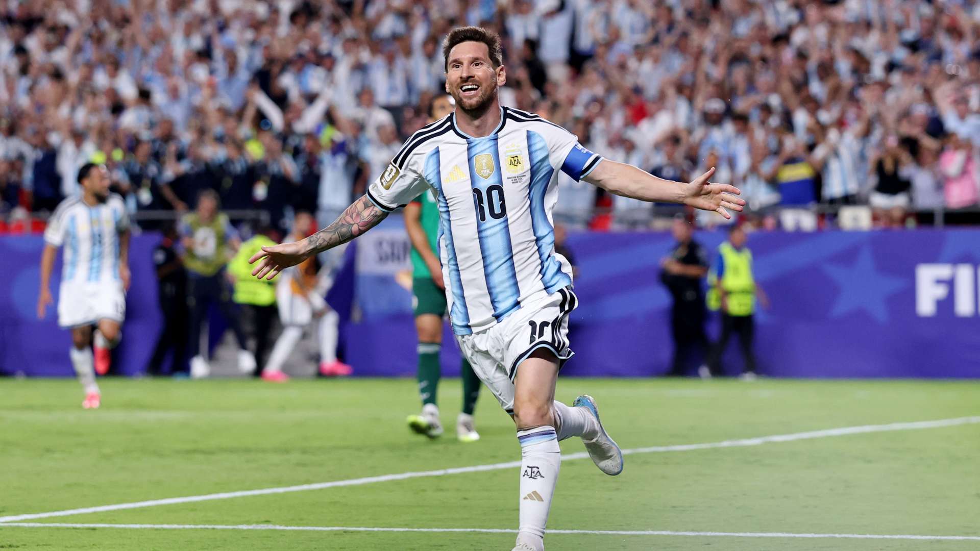 'He's the best ever!' - Scaloni heaped praise on Messi ahead Spain clash  