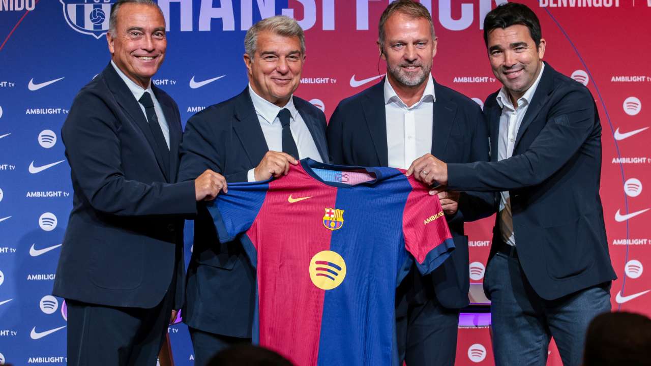 In video: The man behind the big deals meets Barcelona officials.. and two urgent matters on the table  