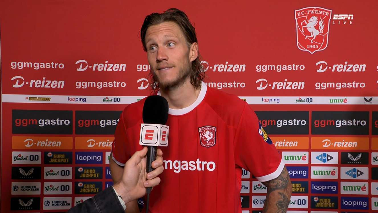 Weghorst full of frustration after FC Twente debut: ‘He is very difficult to communicate with!’  
