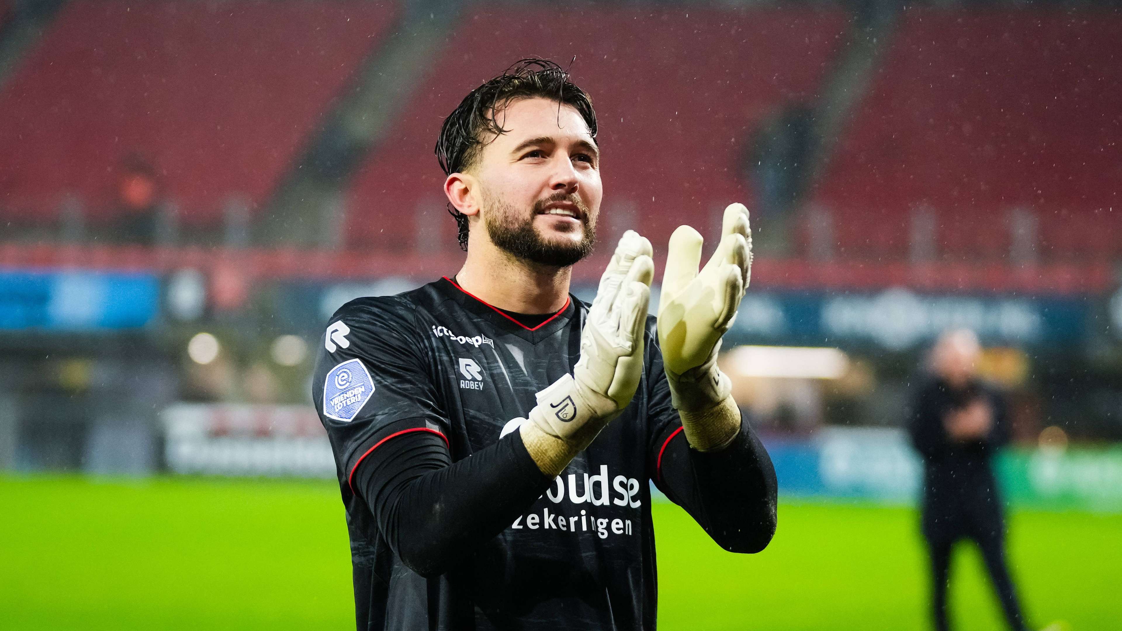 Eredivisie club approach PSV for Joël Drommel, another club also wanted the goalkeeper  