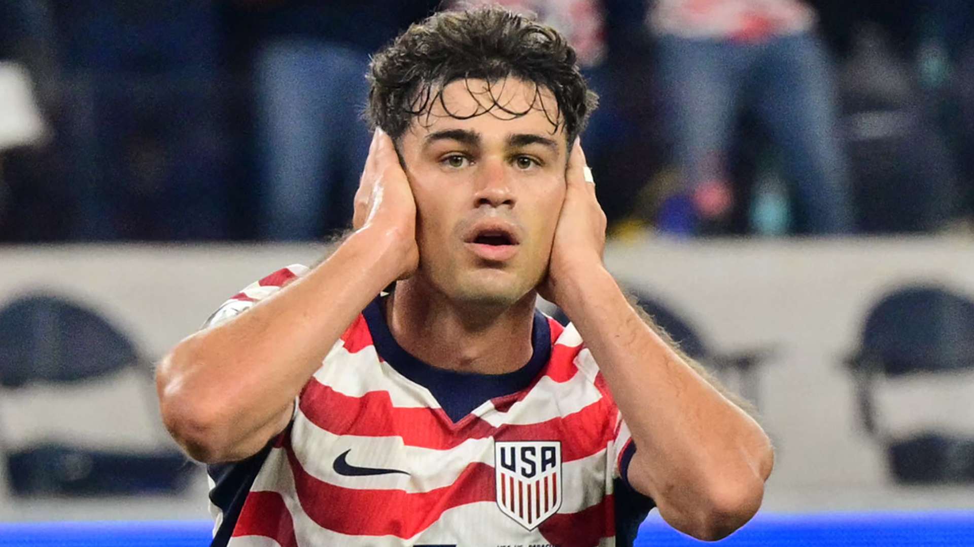 USMNT's Reyna completes transfer to Strasbourg from Gladbach  