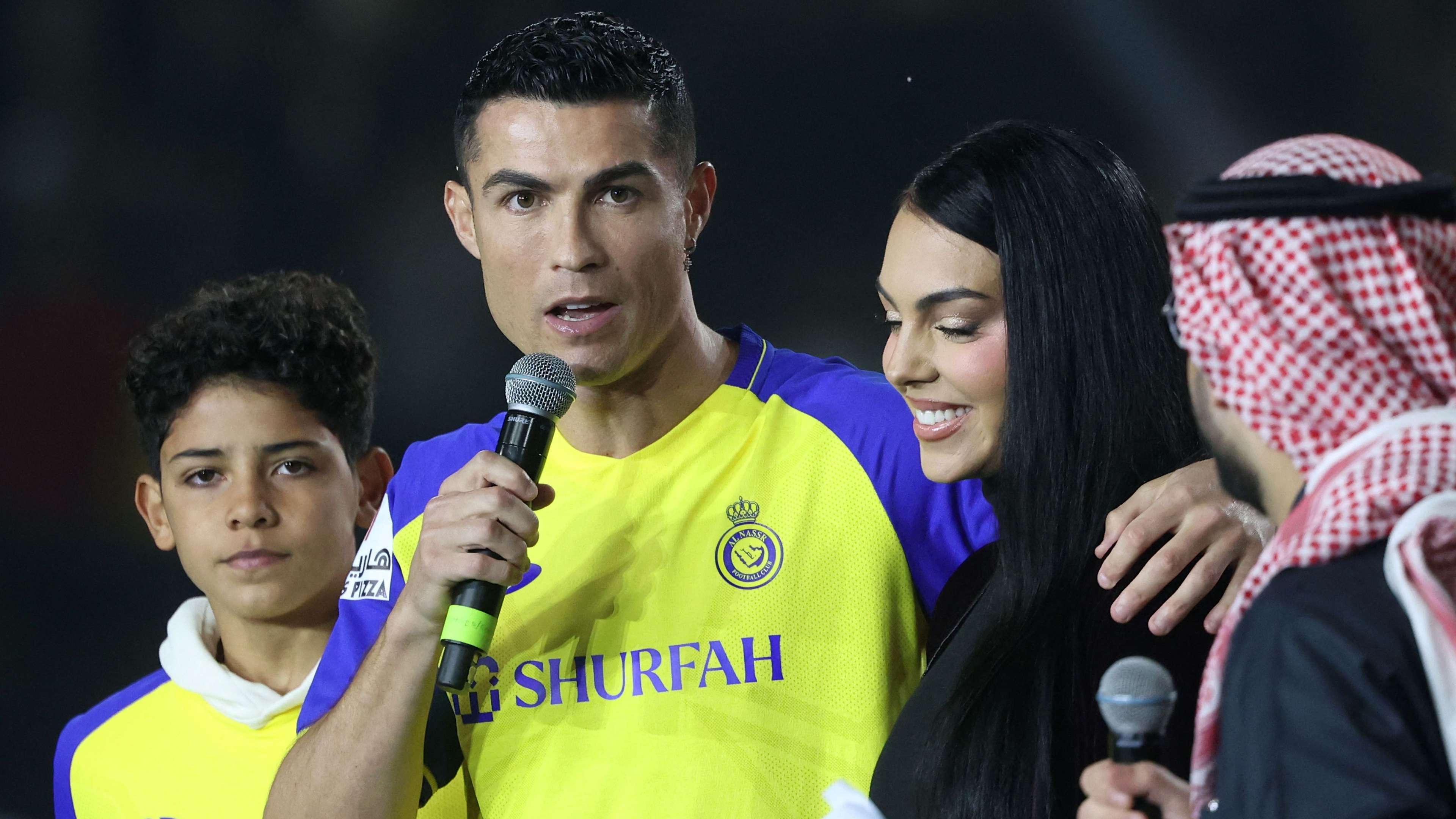 After 10 years: Cristiano Ronaldo announces his marriage to Georgina in a family ceremony  