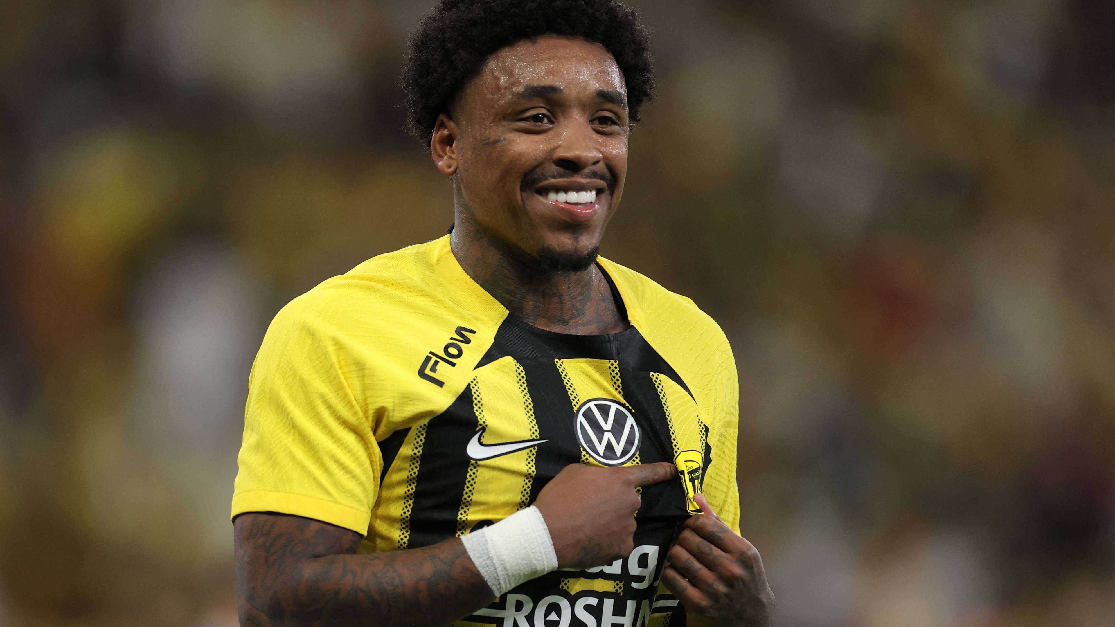 Steven Bergwijn available for a very low fee from Saudi Arabia  