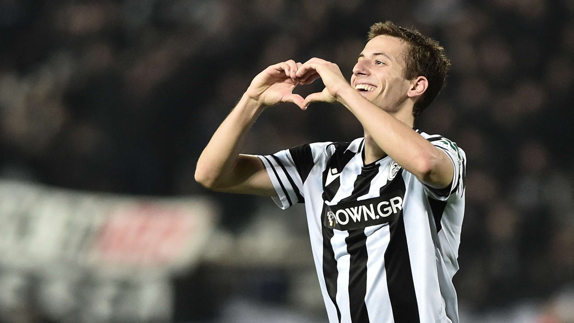 Airport ambush! Furious PAOK fans revolt to STOP €30m Dortmund transfer  