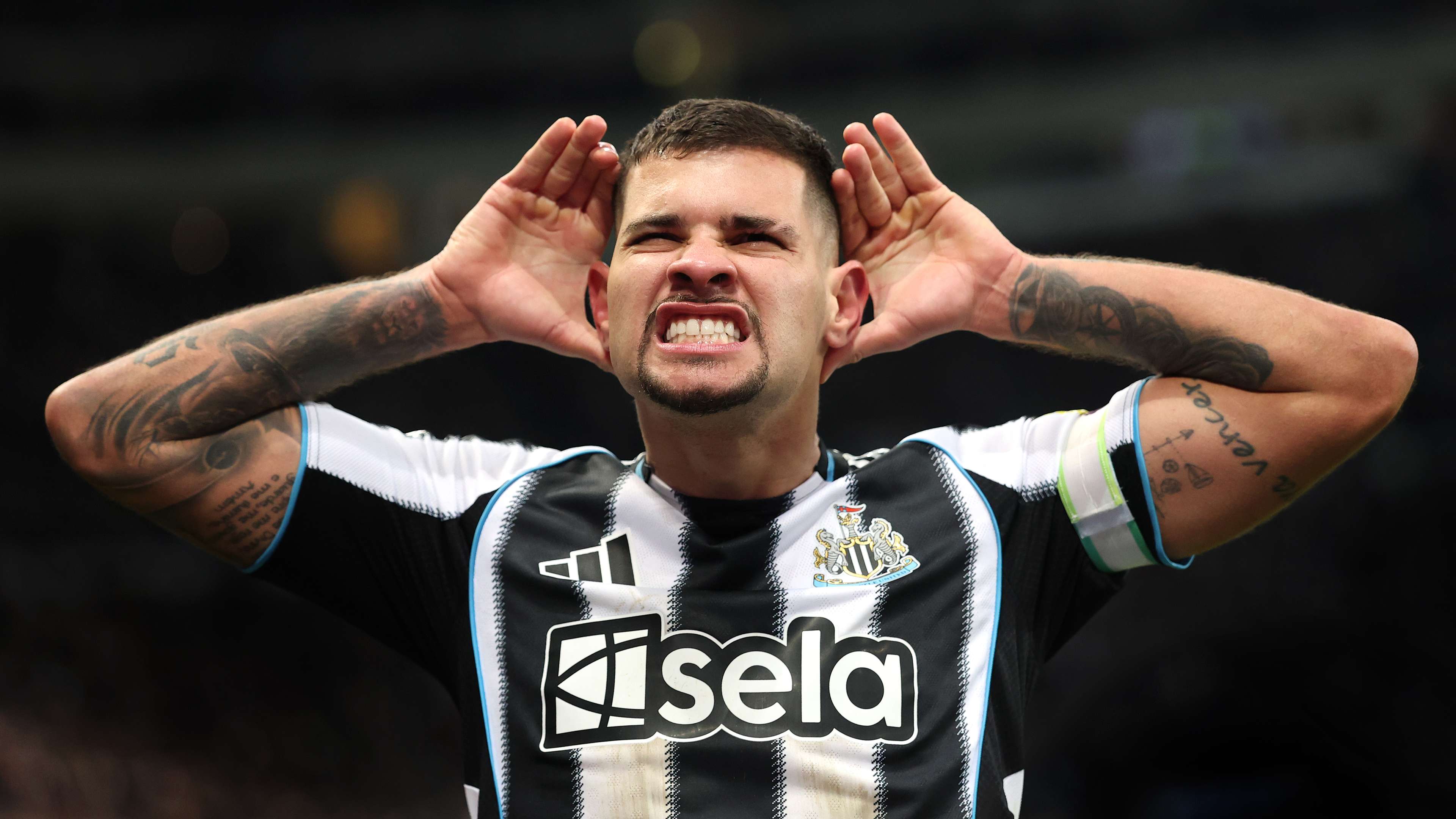 Carragher drops BRUTAL 'the end' verdict on Arsenal ace amid Guimaraes transfer  