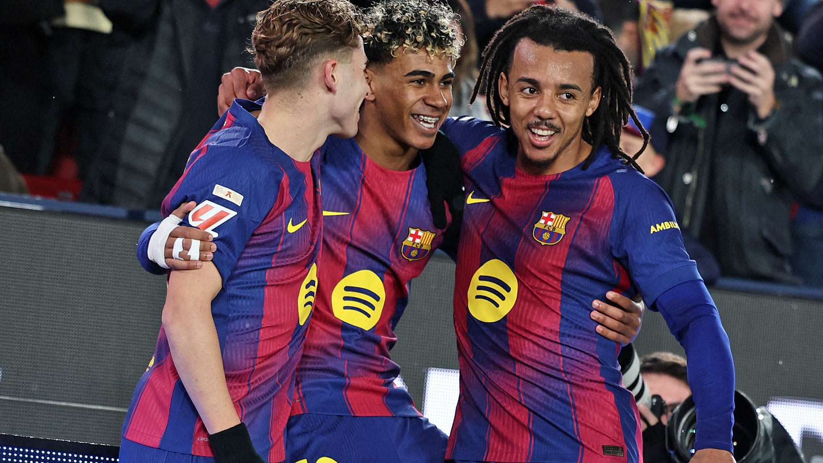 Surprise appearance: Real Madrid star watches Barcelona and Birmingham match  