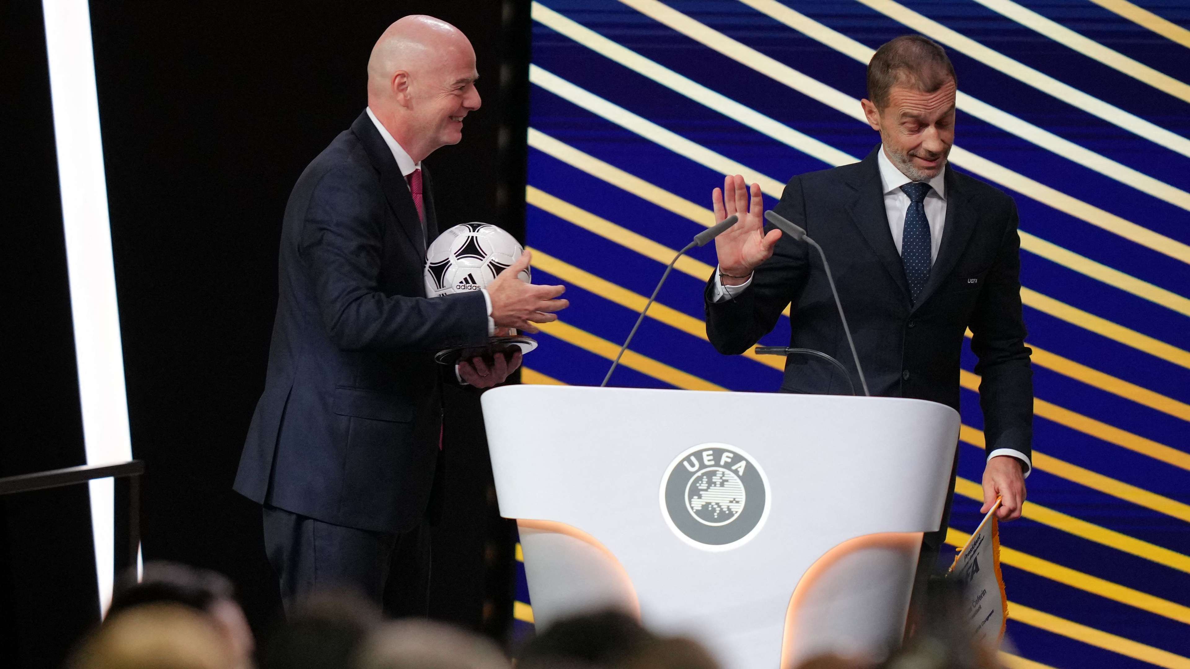 A new disaster rocks FIFA: UEFA threatens Infantino with legal action and warns him against destroying evidence  