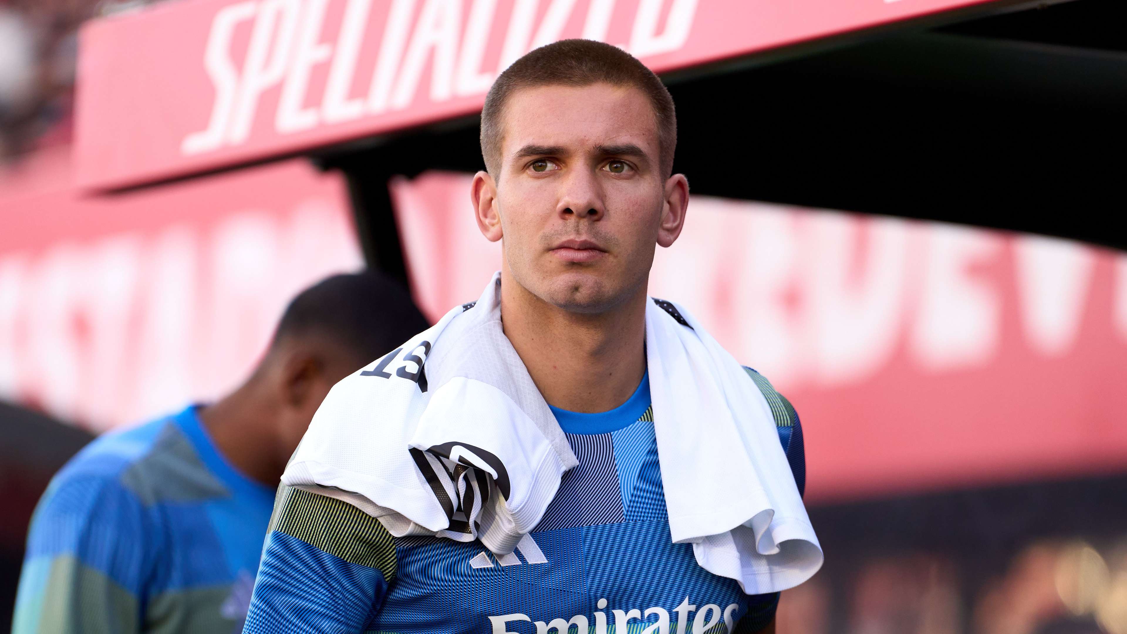 Real Madrid loan out Mastantuono and hold positive talks with Vinícius  