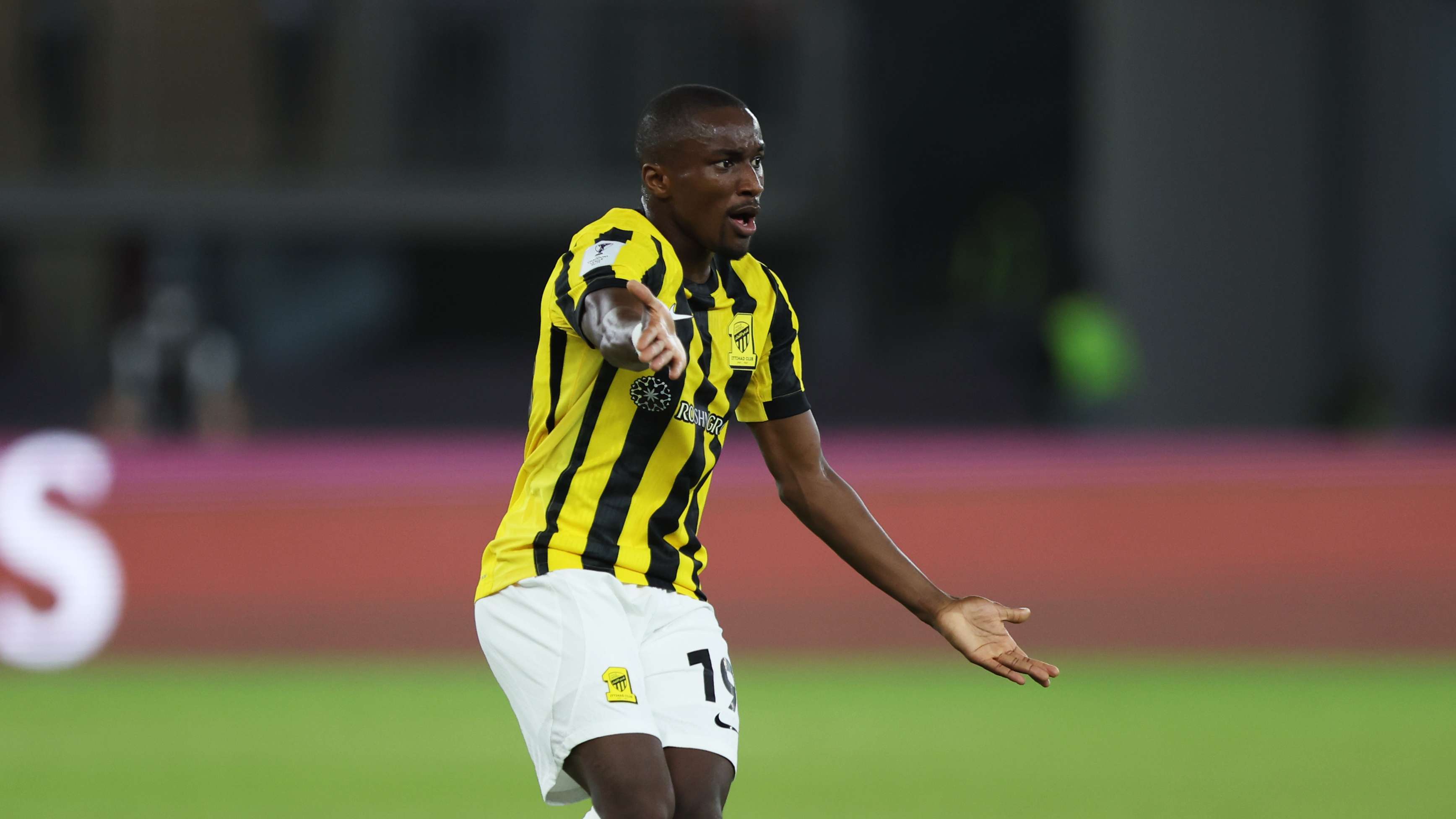 End of the debate: one step separates Diaby from a return to Leverkusen  
