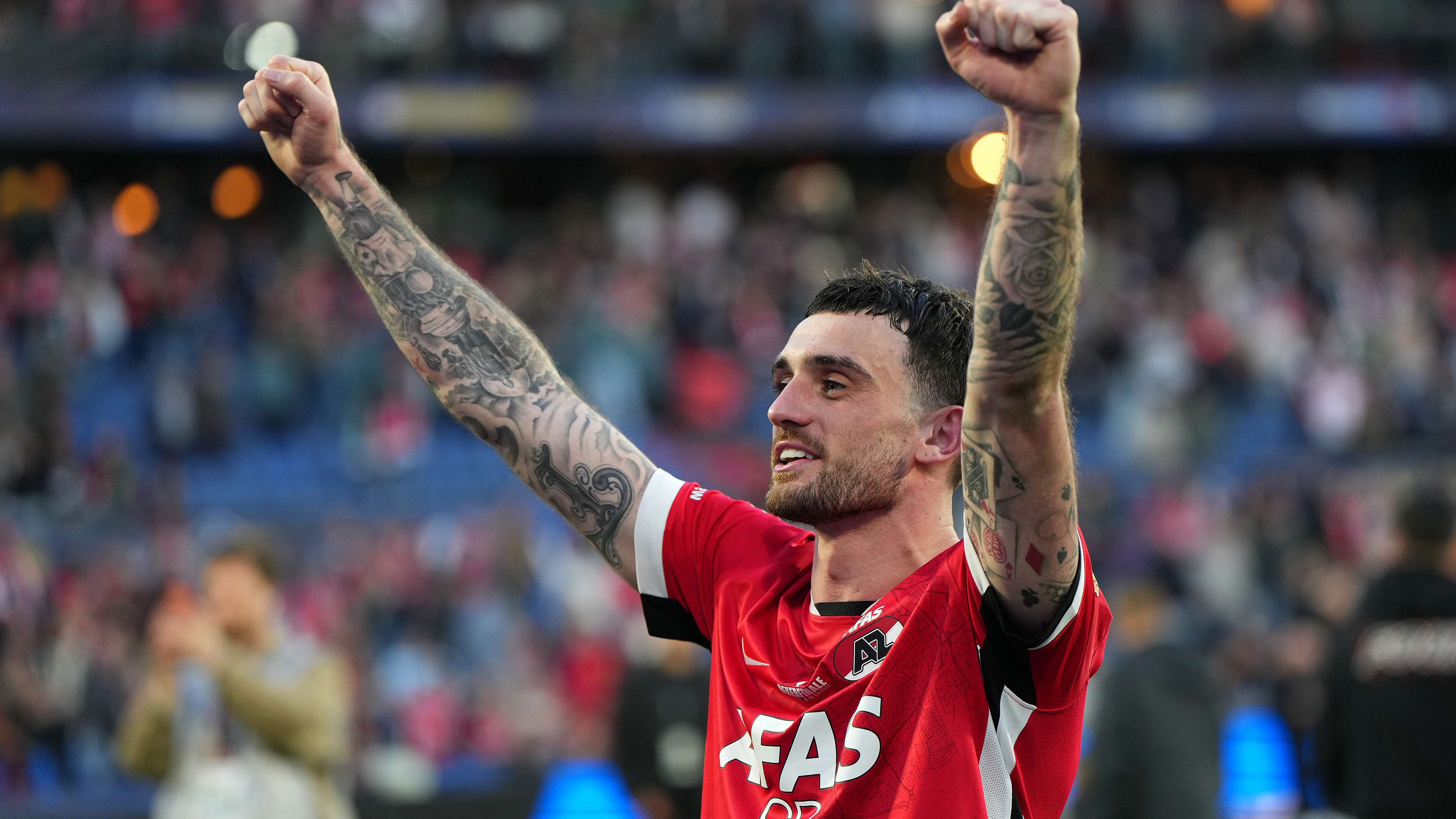 AZ firmly reject first bid for Troy Parrott  