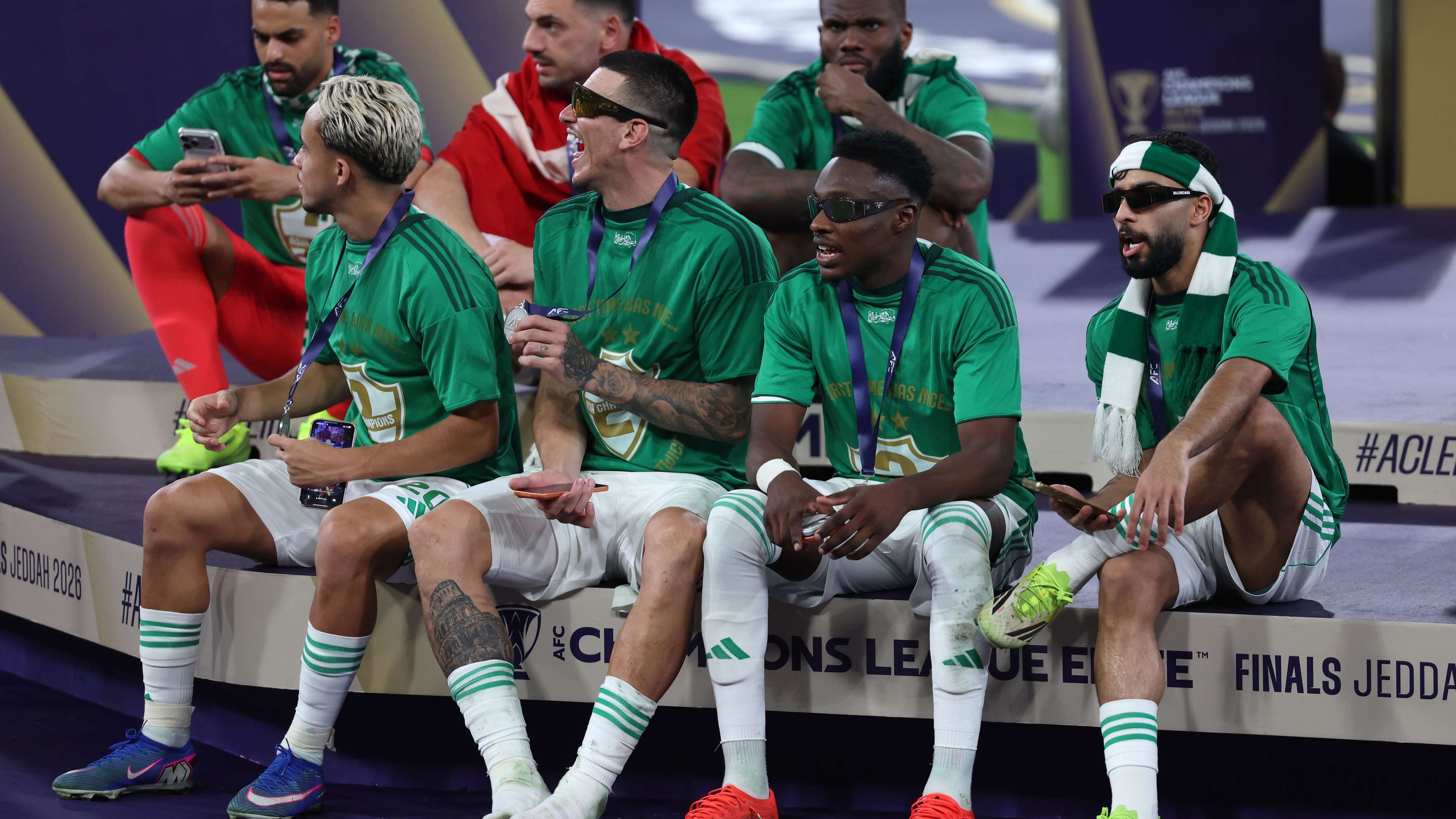 Between betrayal and prison: Al-Ahli Saudi player raises doubts!  