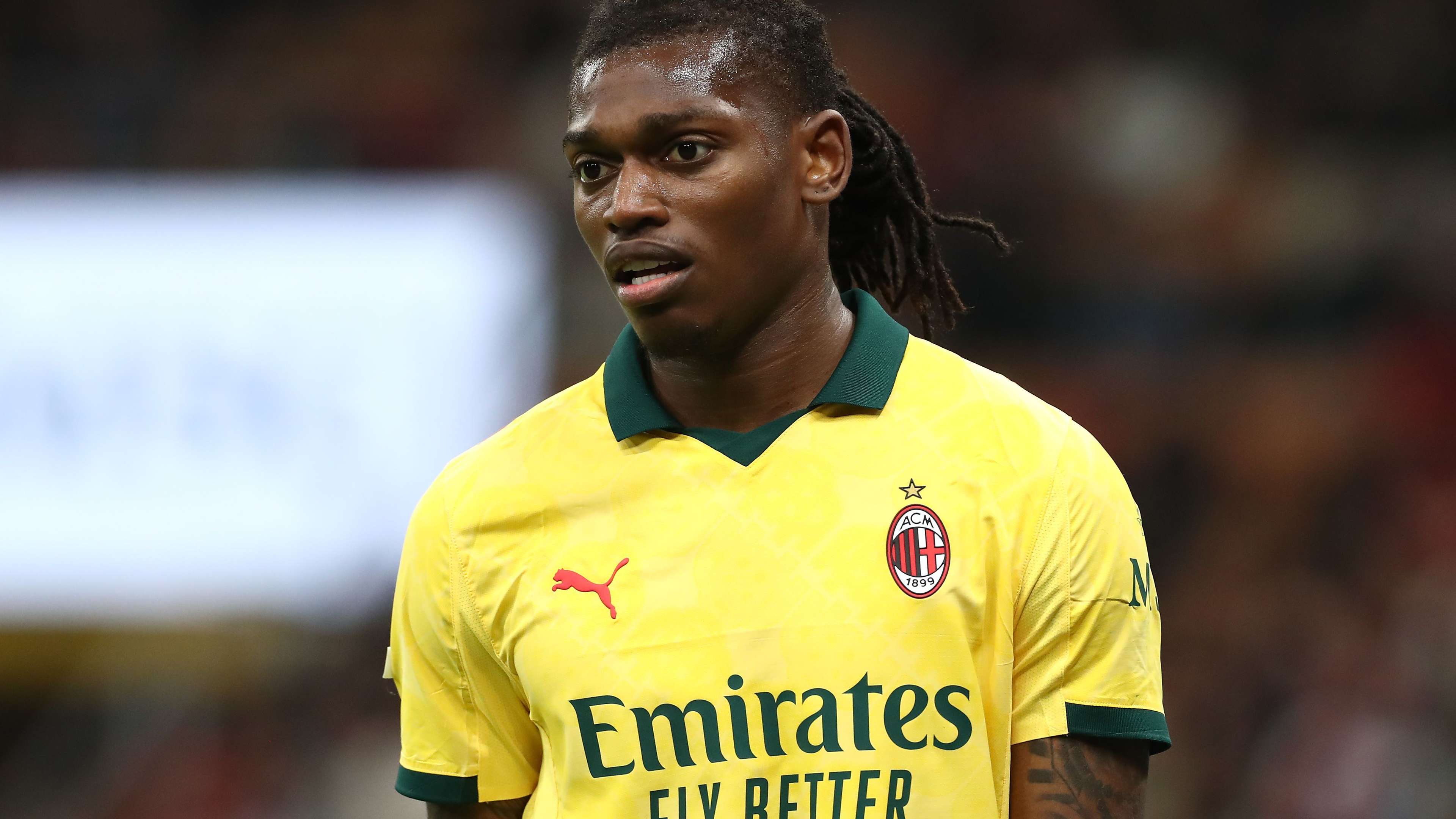 Leao hits back at Milan exit rumours  
