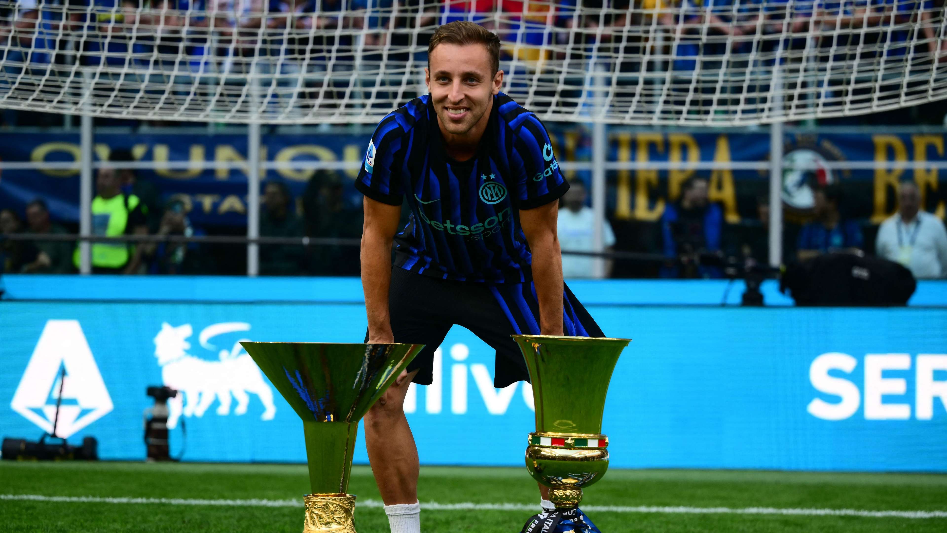 Newcastle offered Inter midfielder Davide Frattesi  
