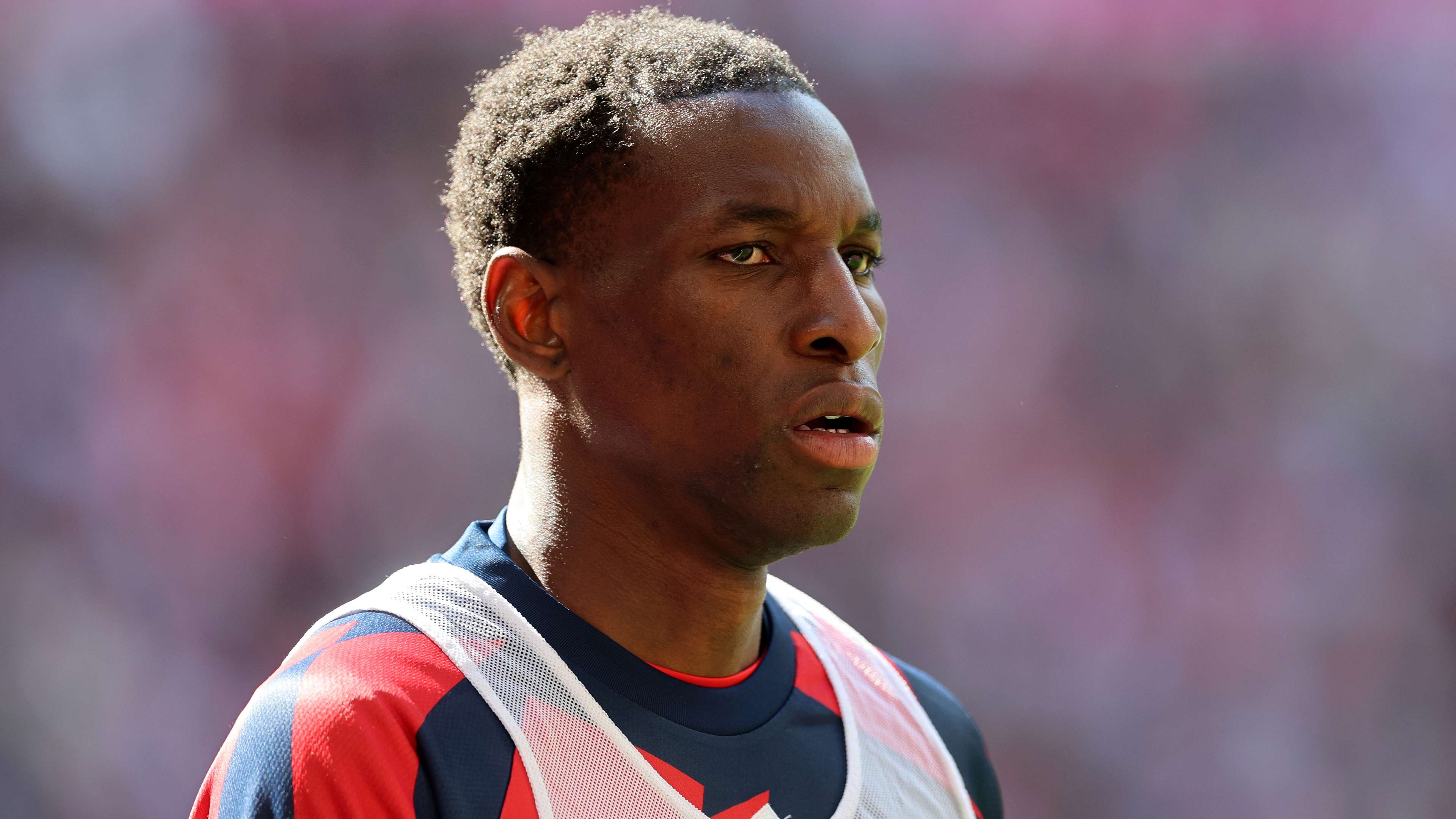 Chelsea want him gone at any price: the "unbelievable" figure set to offload Jackson  