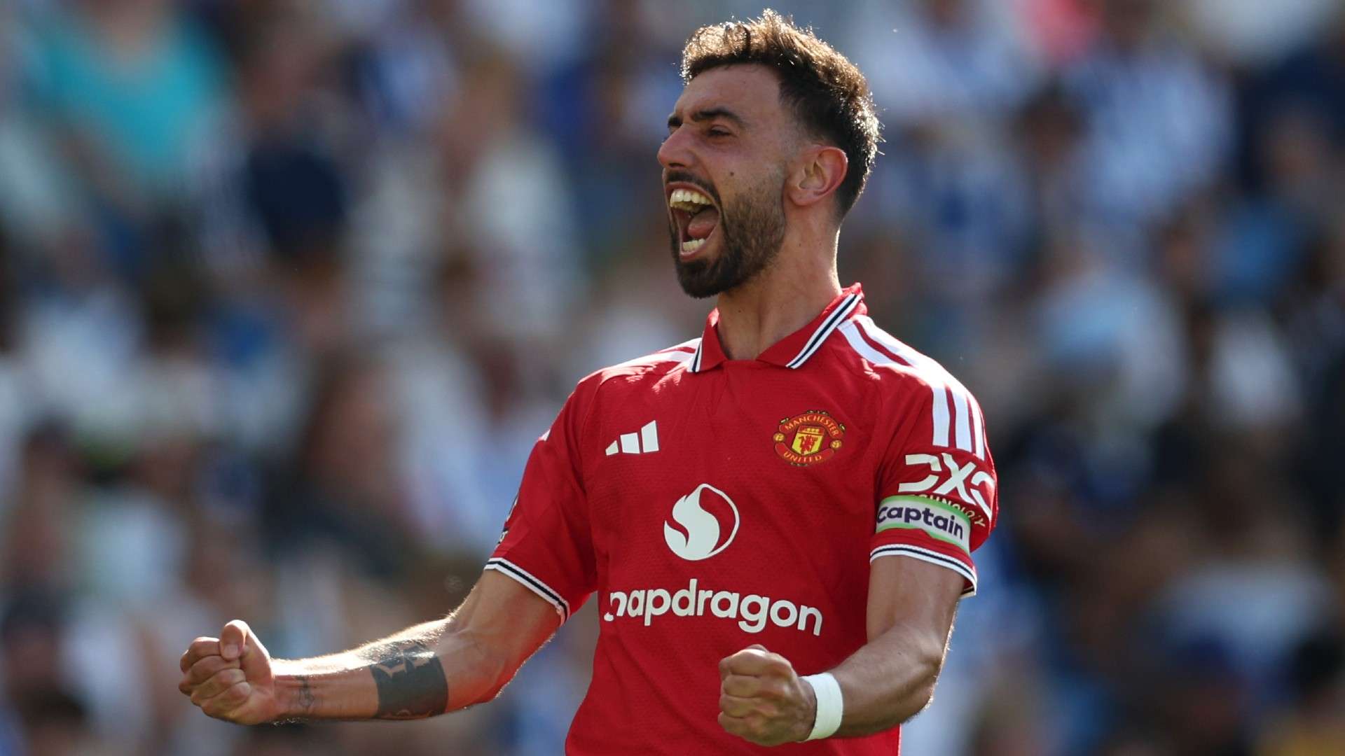 United reject Fernandes interest  