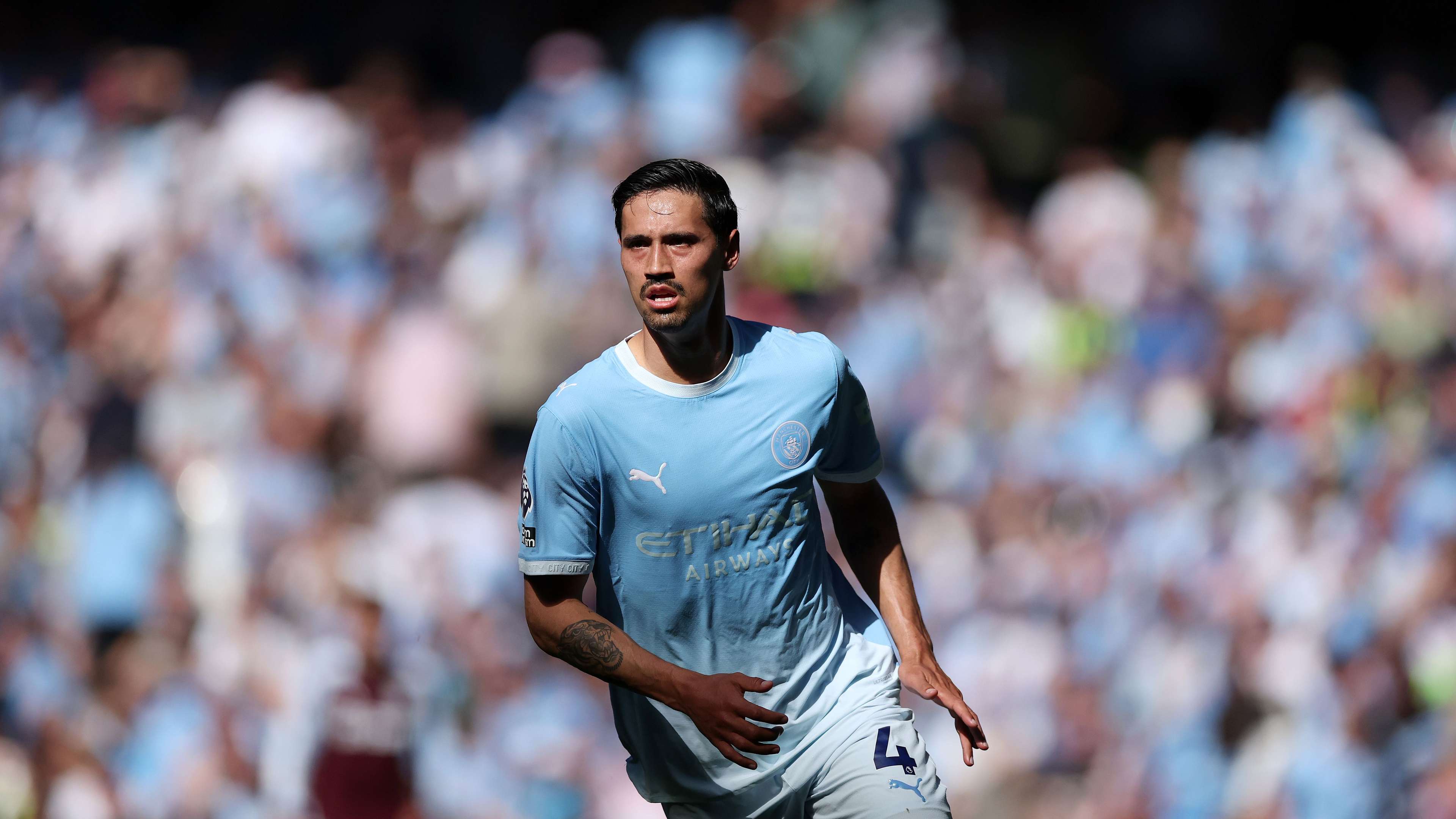 Renders signs his contract with Al-Qadsiah on a staggering salary  