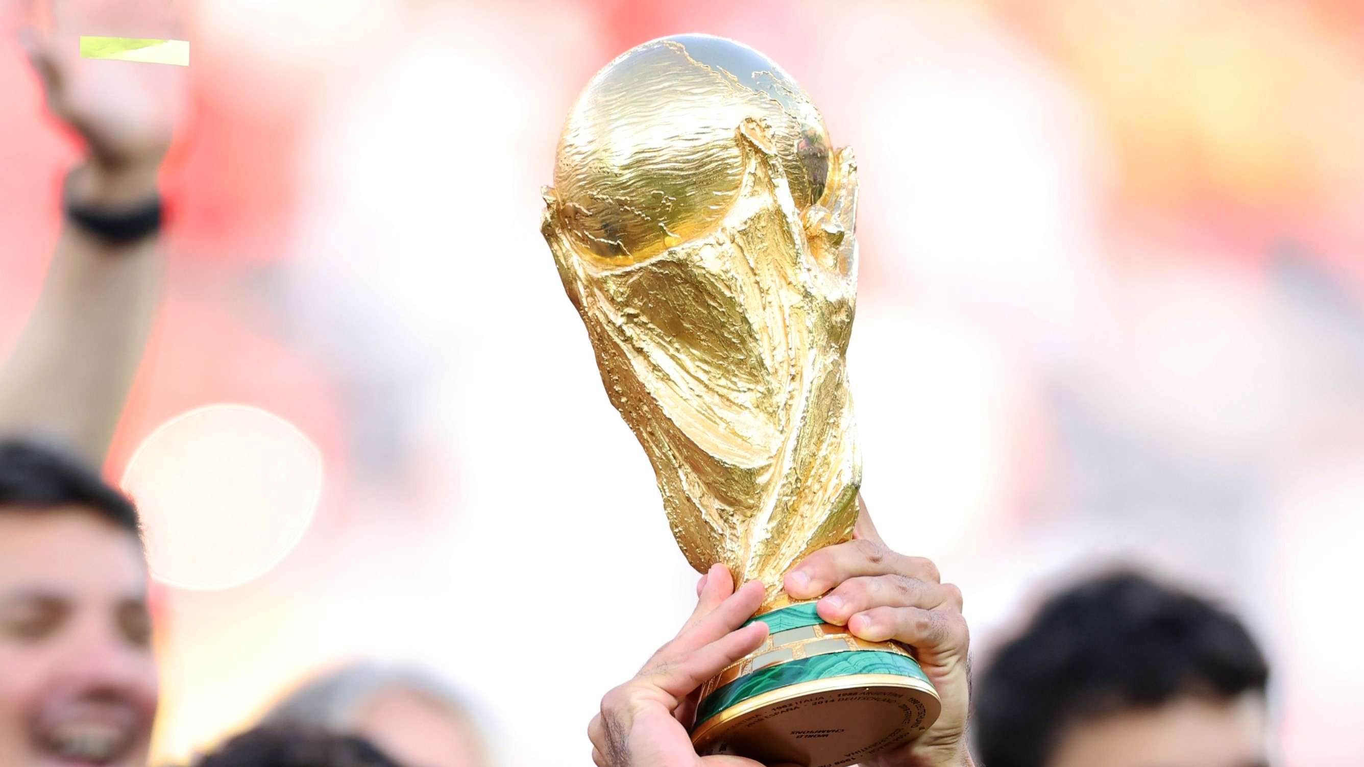World Cup winner sells his World Cup replica: and responds to criticism with sarcasm!  