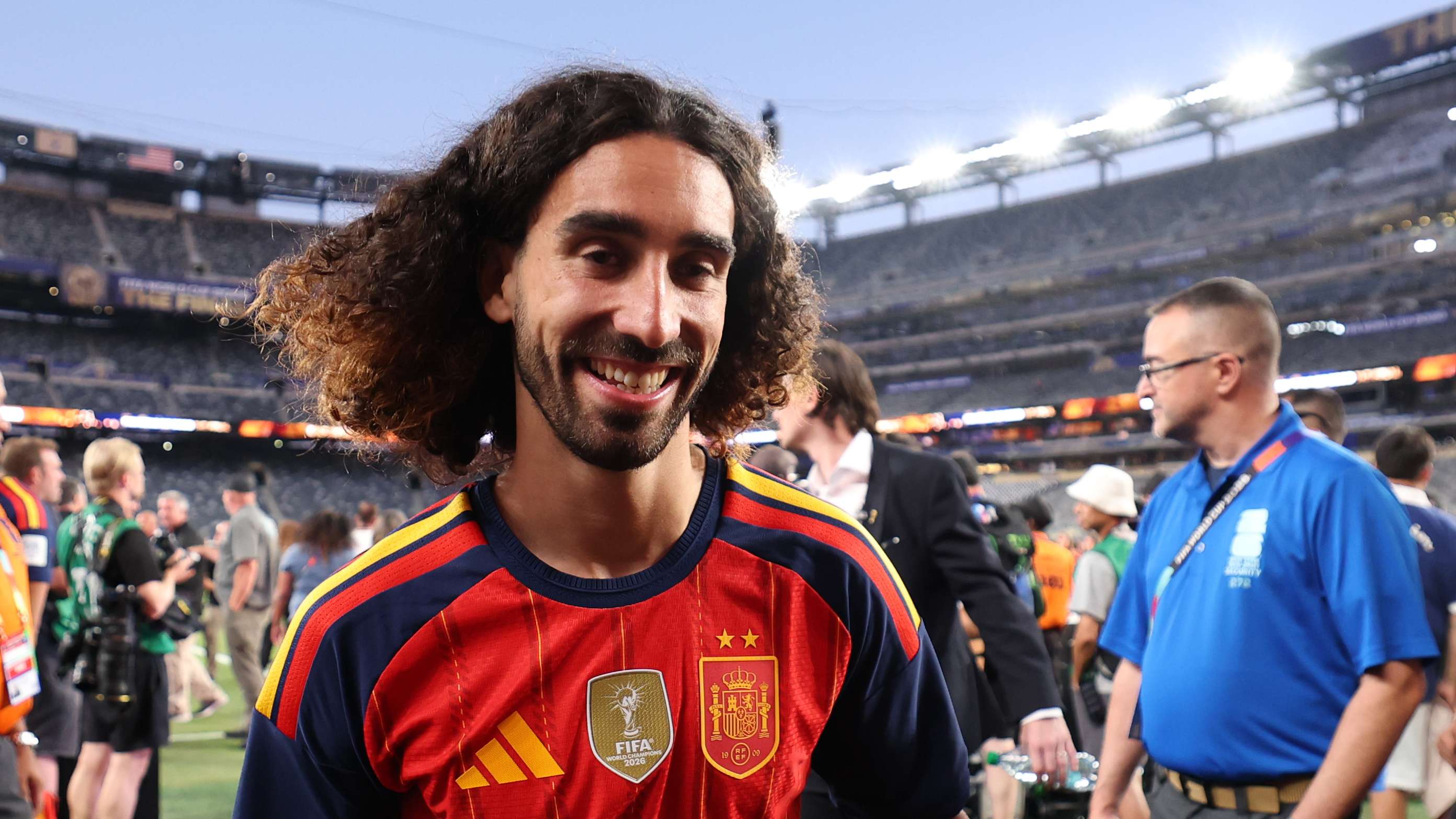 With a new haircut: Cucurella steals hearts with a humane gesture  